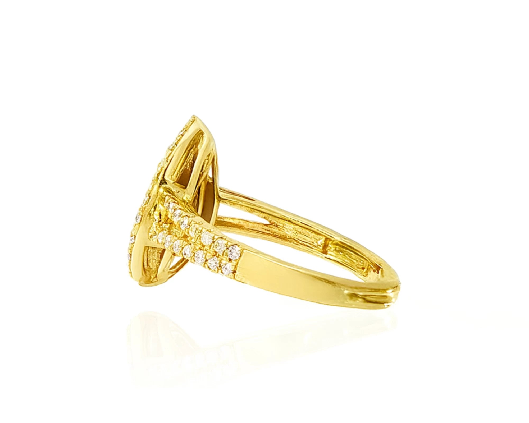 14k Gold Diamond Pear-Shaped Halo Ring with Sunburst Design 0.55ct – lifestyle 1072