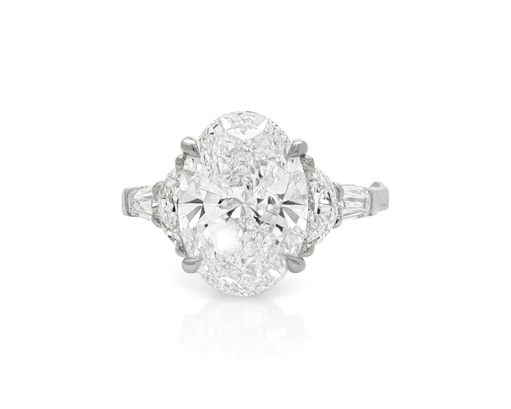 14k Gold Diamond Ring with Oval Center & Three-Stone Design 4.68ct – lifestyle 2082