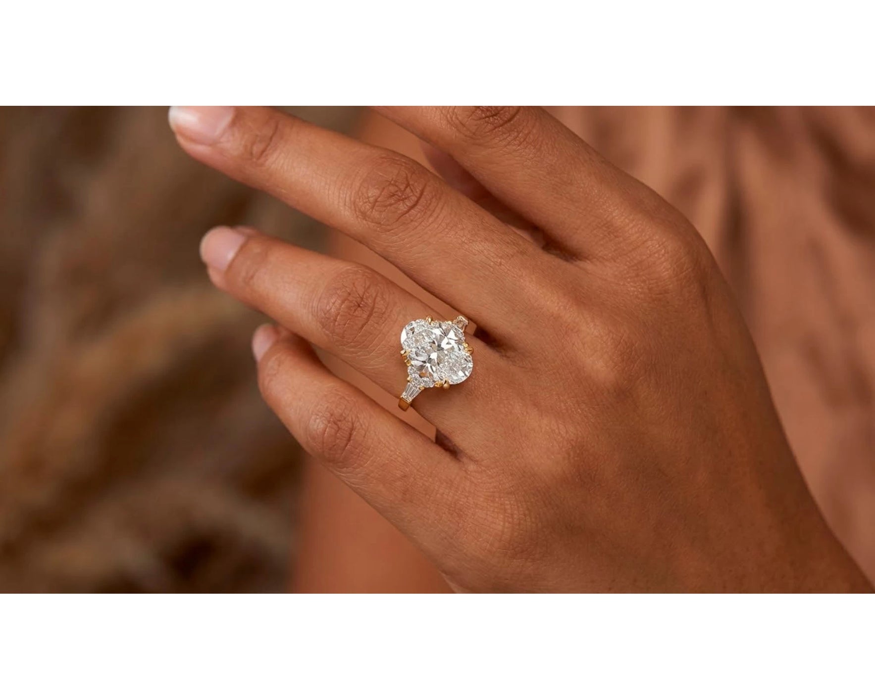 14k Gold Diamond Ring with Oval Center & Three-Stone Design 4.68ct – view 2