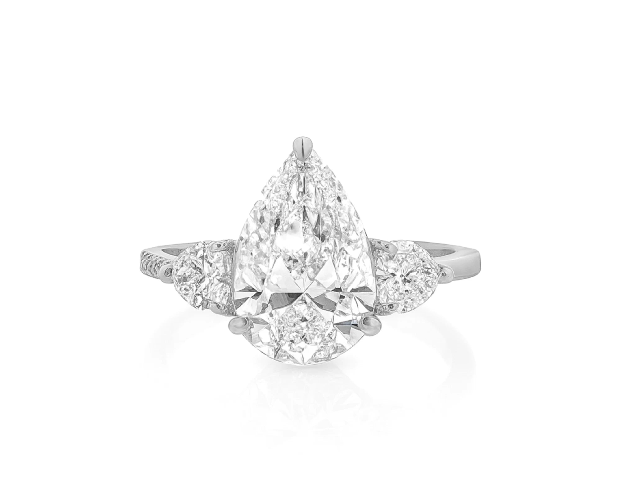 14k Gold Diamond Ring with Pear-Shaped Center & Side Accents 2.95ct – lifestyle 2066