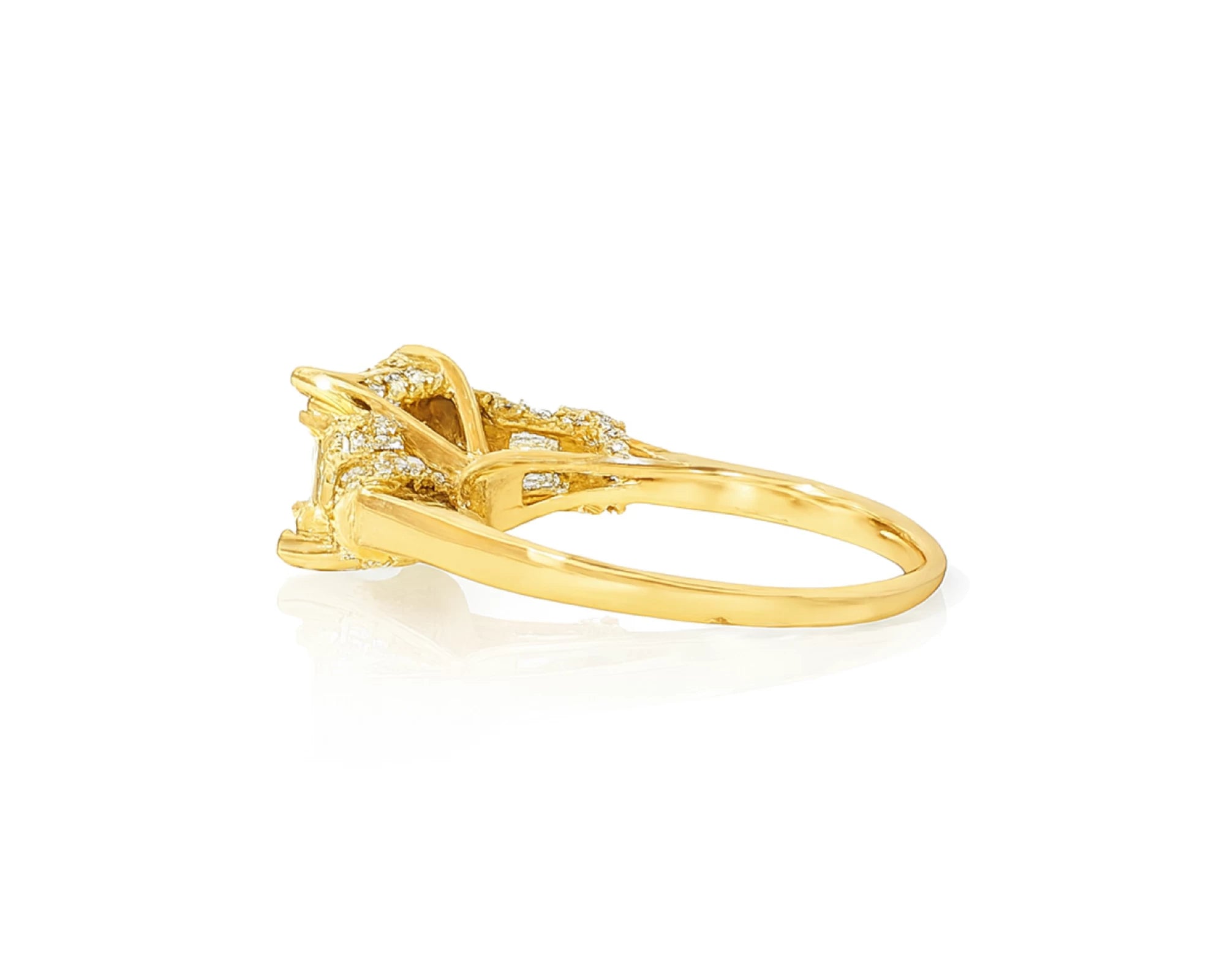 14k Gold Diamond Ring with Rectangular Baguette Cluster & Round 0.90ct – lifestyle 1005