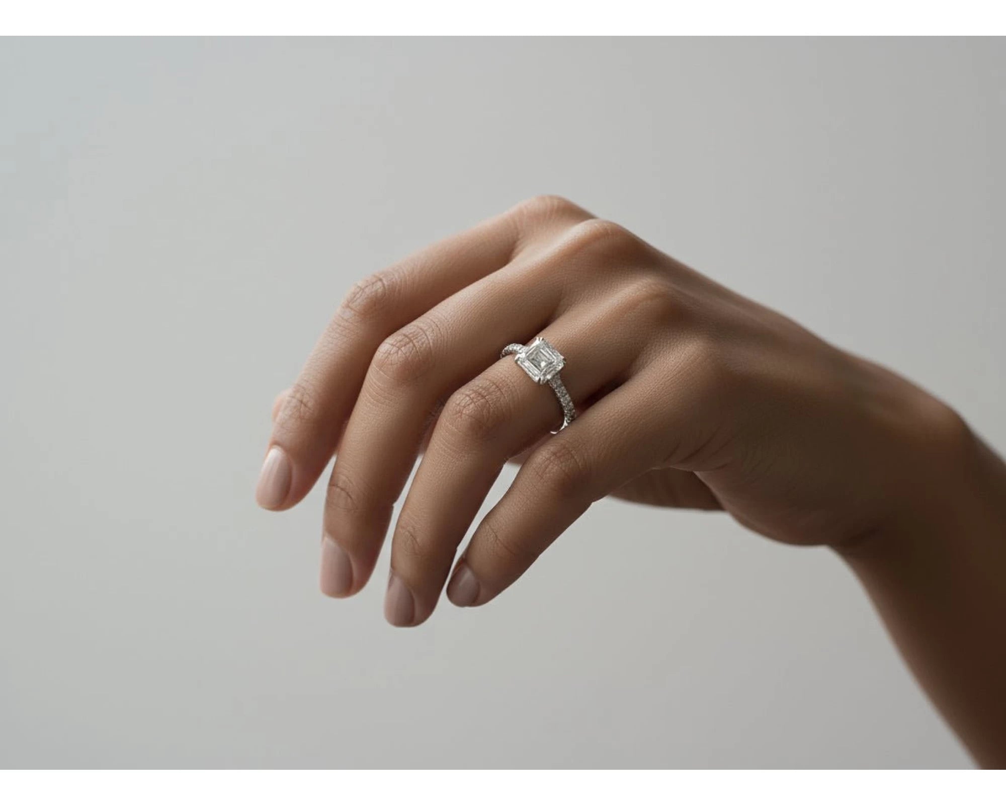 14k Gold Diamond Solitaire Ring with Emerald-Cut Center 2.62ct – view 2
