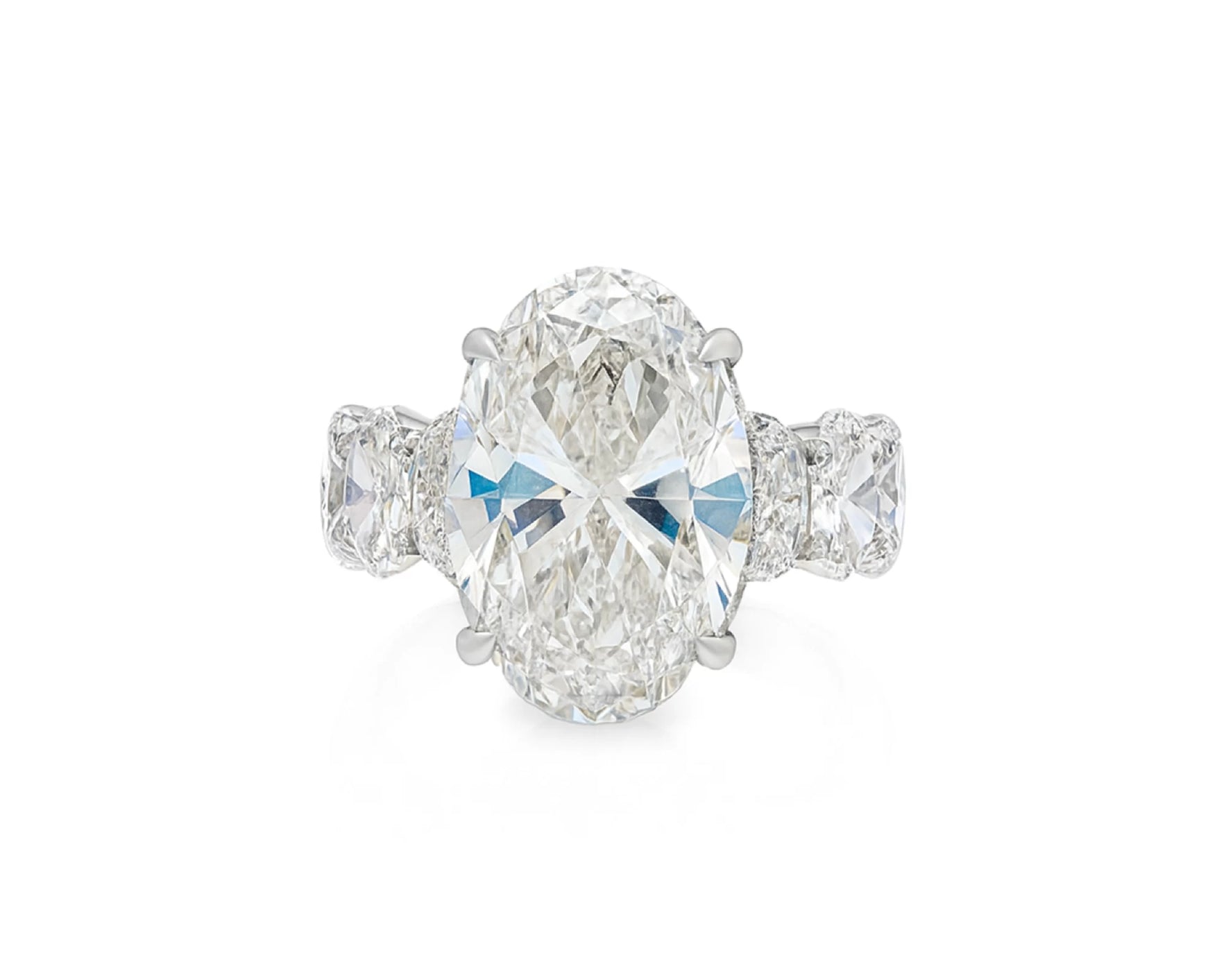 14k Gold Diamond Solitaire Ring with Oval-Cut Center Stone 12.24ct – lifestyle 2631