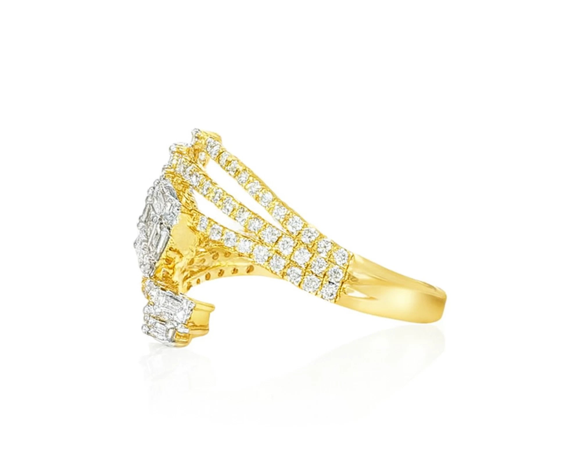 14k Gold Diamond Split-Shank Ring with Emerald-Cut & Baguette 0.80ct – lifestyle 1017