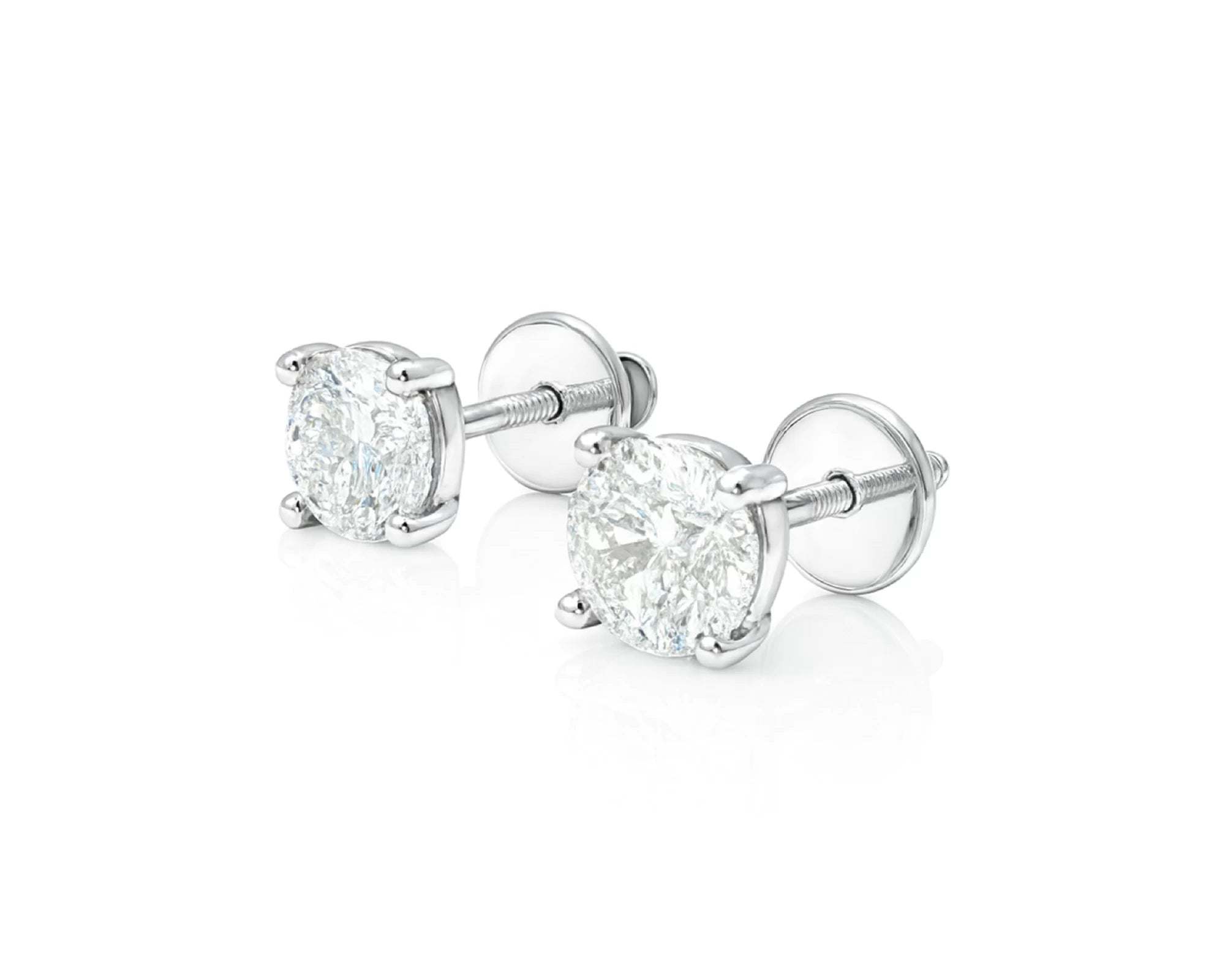 14k Gold Diamond Stud Earrings with Round Brilliant-Cut 2.0ct – lifestyle 3602