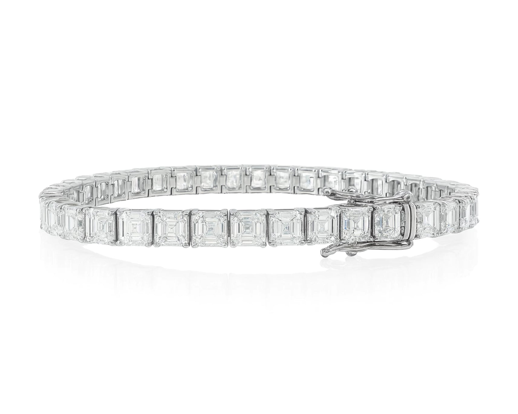 14k Gold Diamond Tennis Bracelet with Asscher-Cut Design 16.65ct – lifestyle 4403
