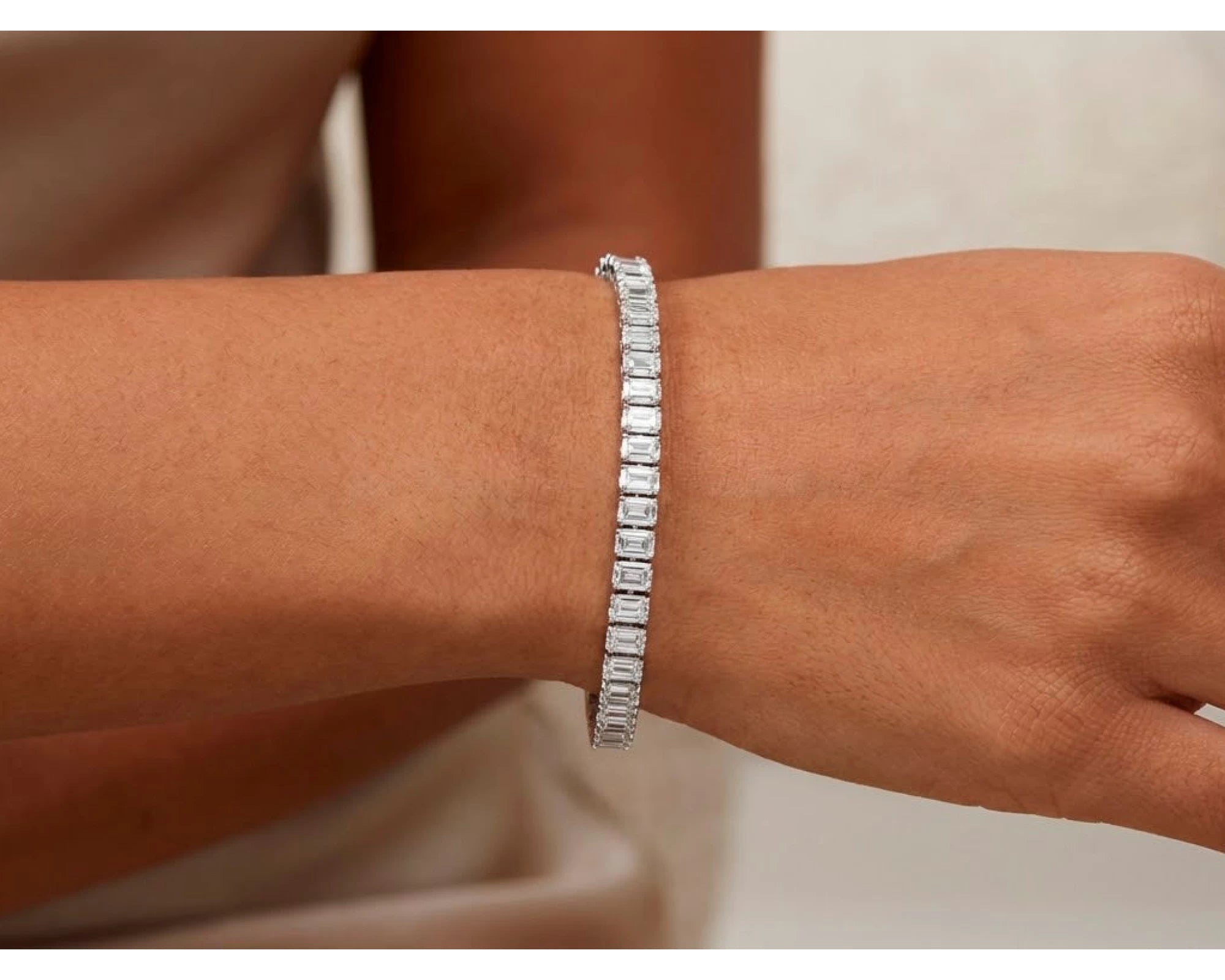 14K Gold Diamond Tennis Bracelet with Emerald-Cut Design 6.04ct – front view