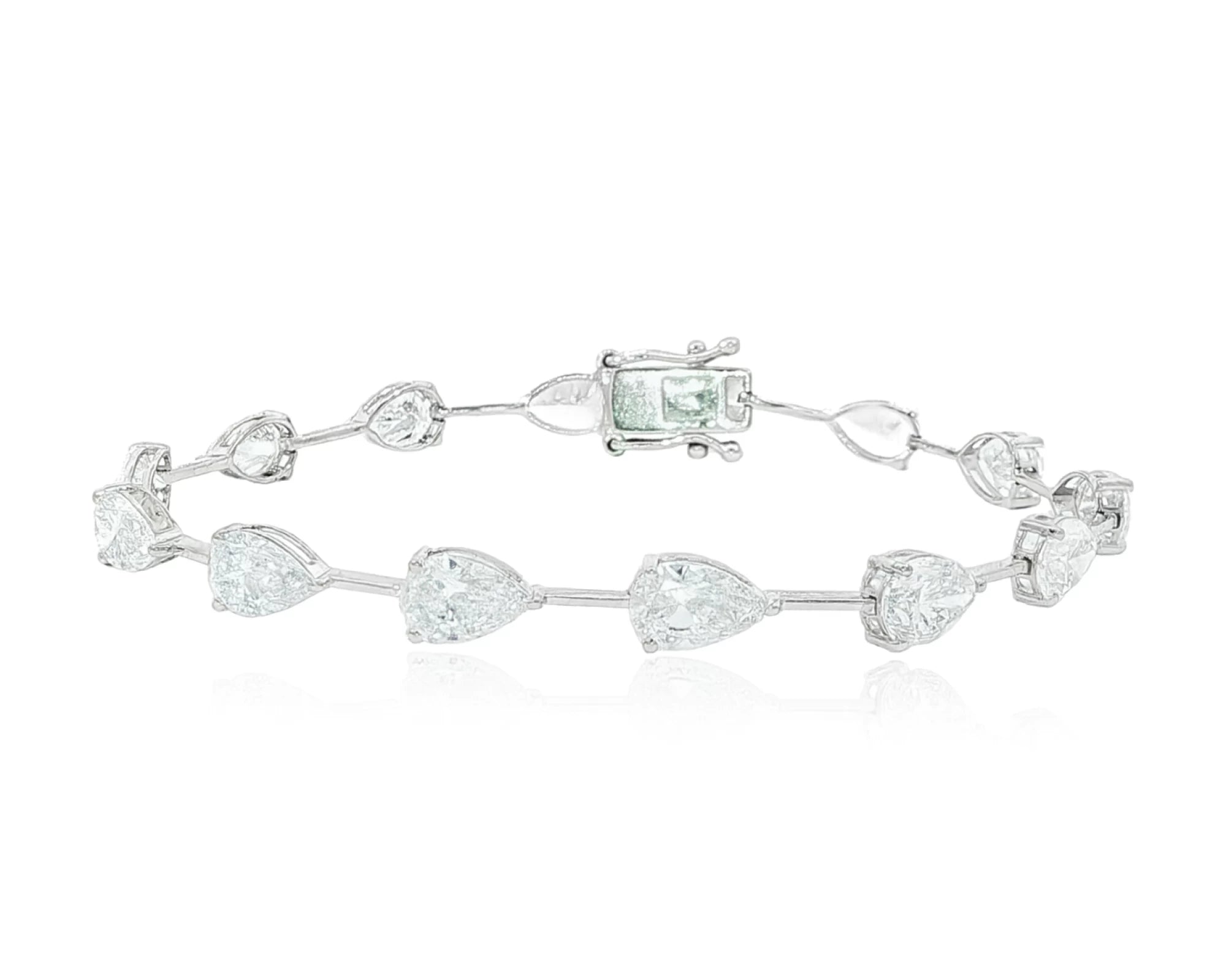 14k Gold Diamond Tennis Bracelet with Pear-Shape Solitaire Links 9.64ct – lifestyle 4113
