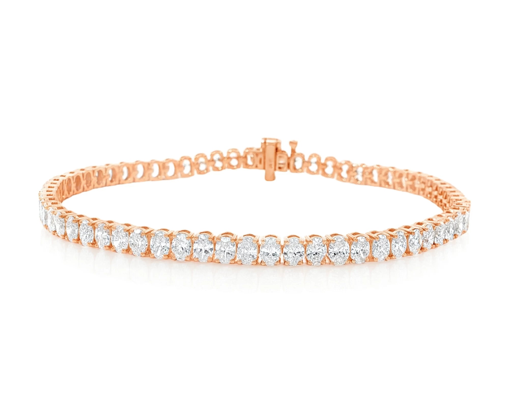 14k Gold Diamond Tennis Bracelet with Round-Cut Design 6.5ct – lifestyle 4207
