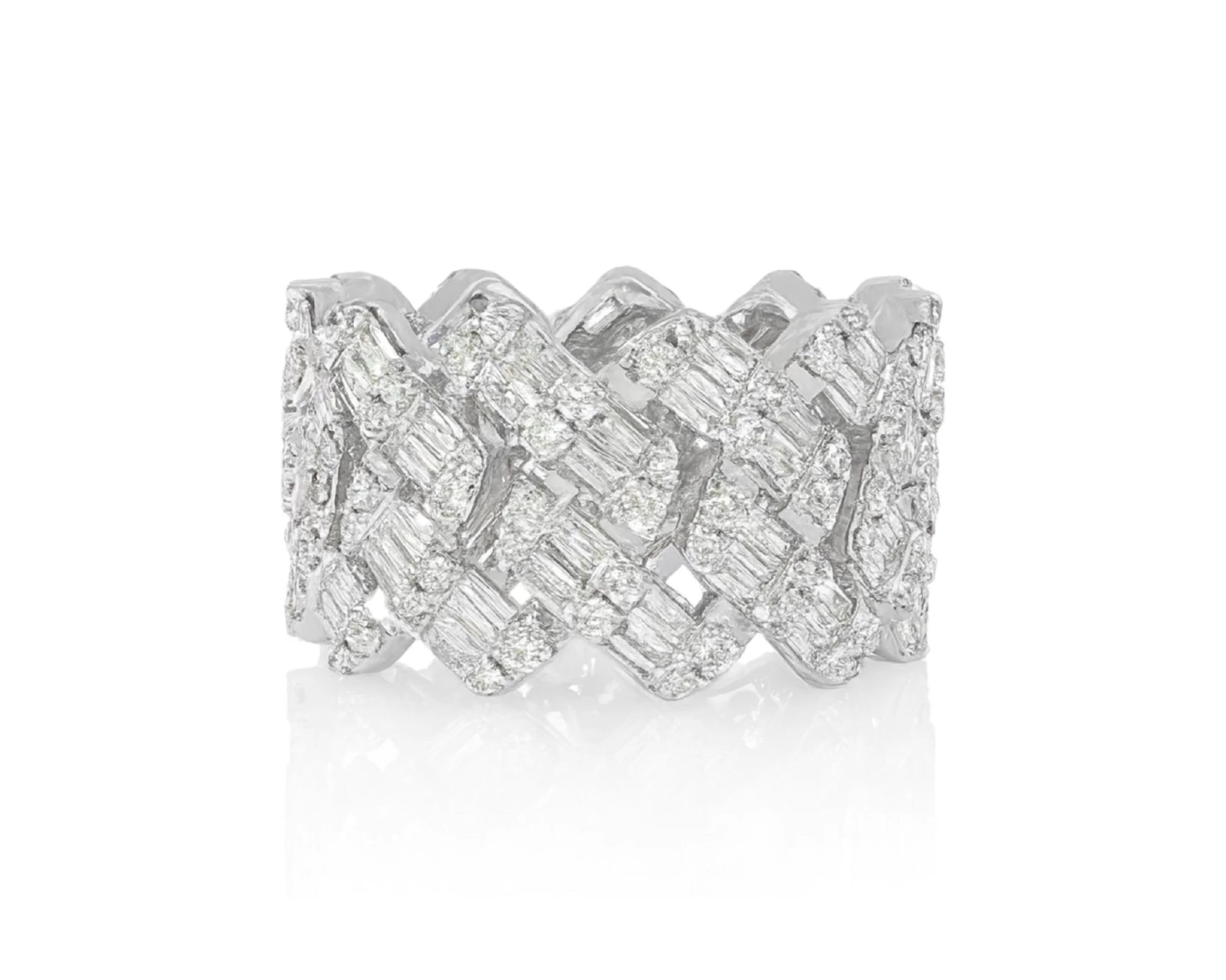 14k Gold Full Eternity Cuban Link with Baguette and Round Diamonds 3.75ct – lifestyle 1473