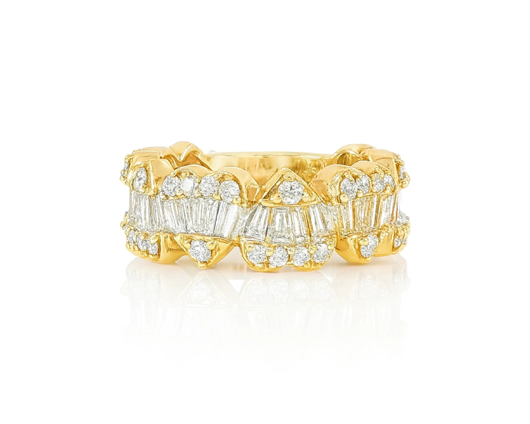 14k Gold Heart-Motif Band with Baguette & Round Diamonds 2.25ct – lifestyle 527