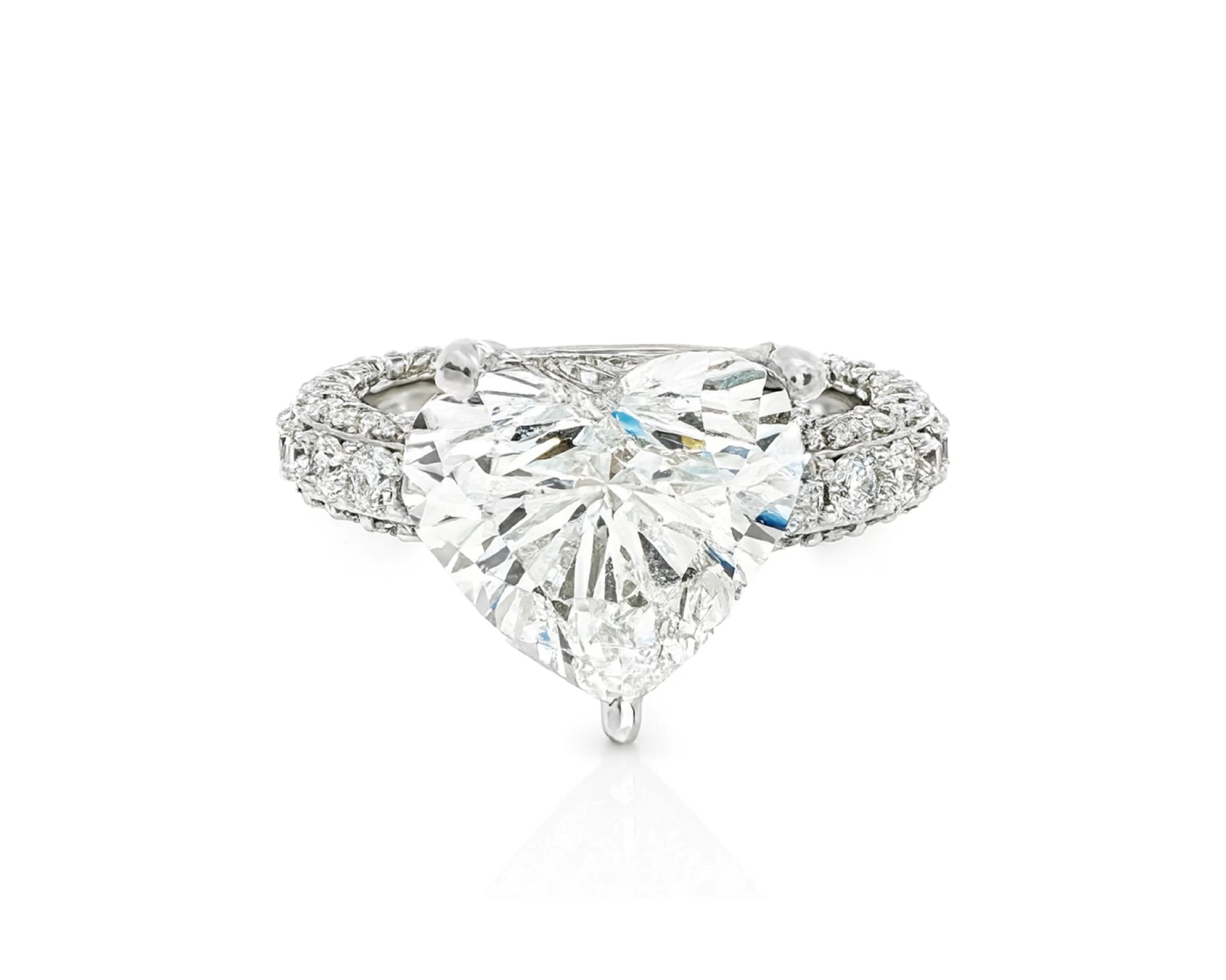 14k Heart Cut Triple Row Pavé Engagement Ring 7.87 CT – lifestyle 1895