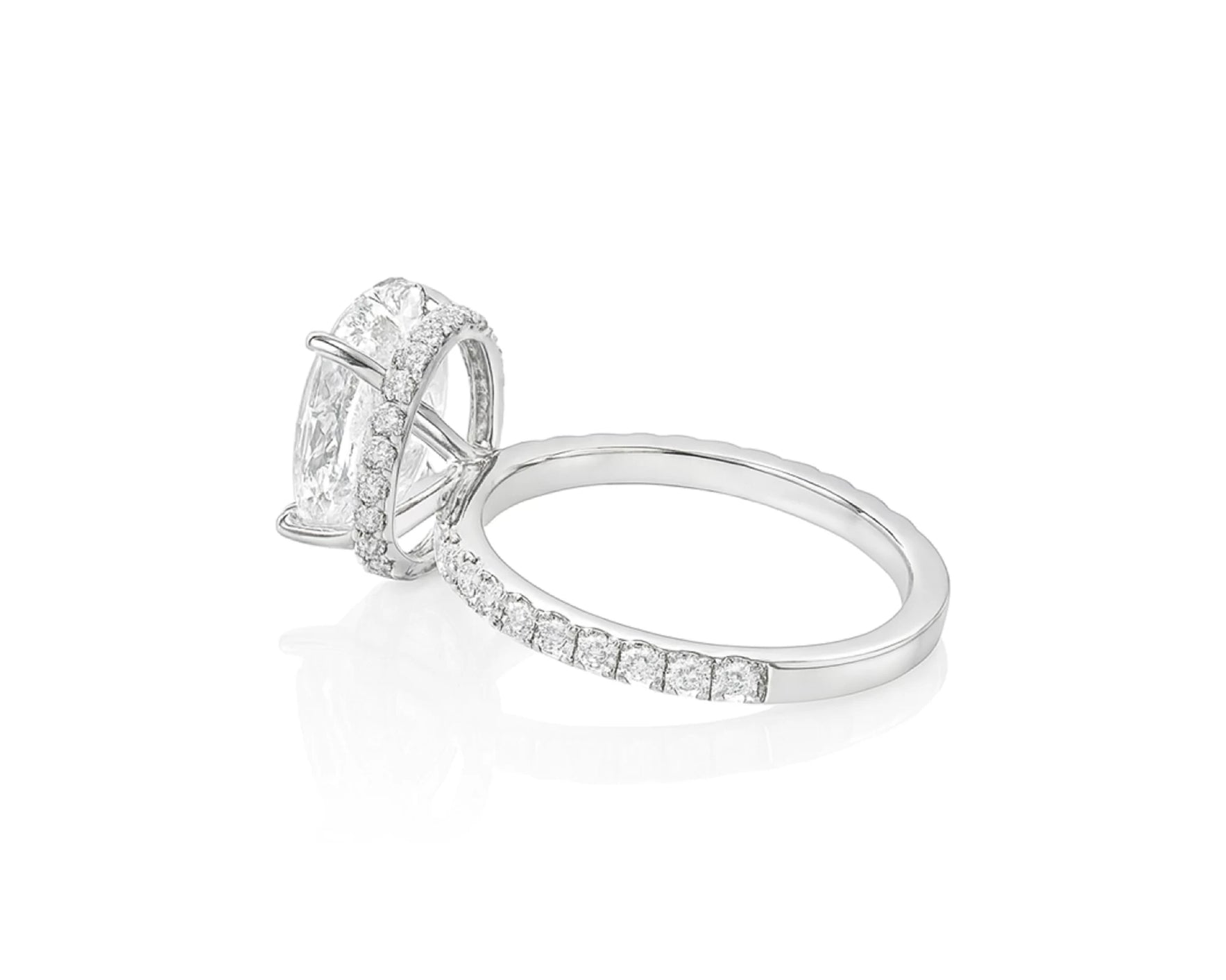 14k Oval Cut  Micropavé Engagement Ring 4.80 CT – lifestyle 1454