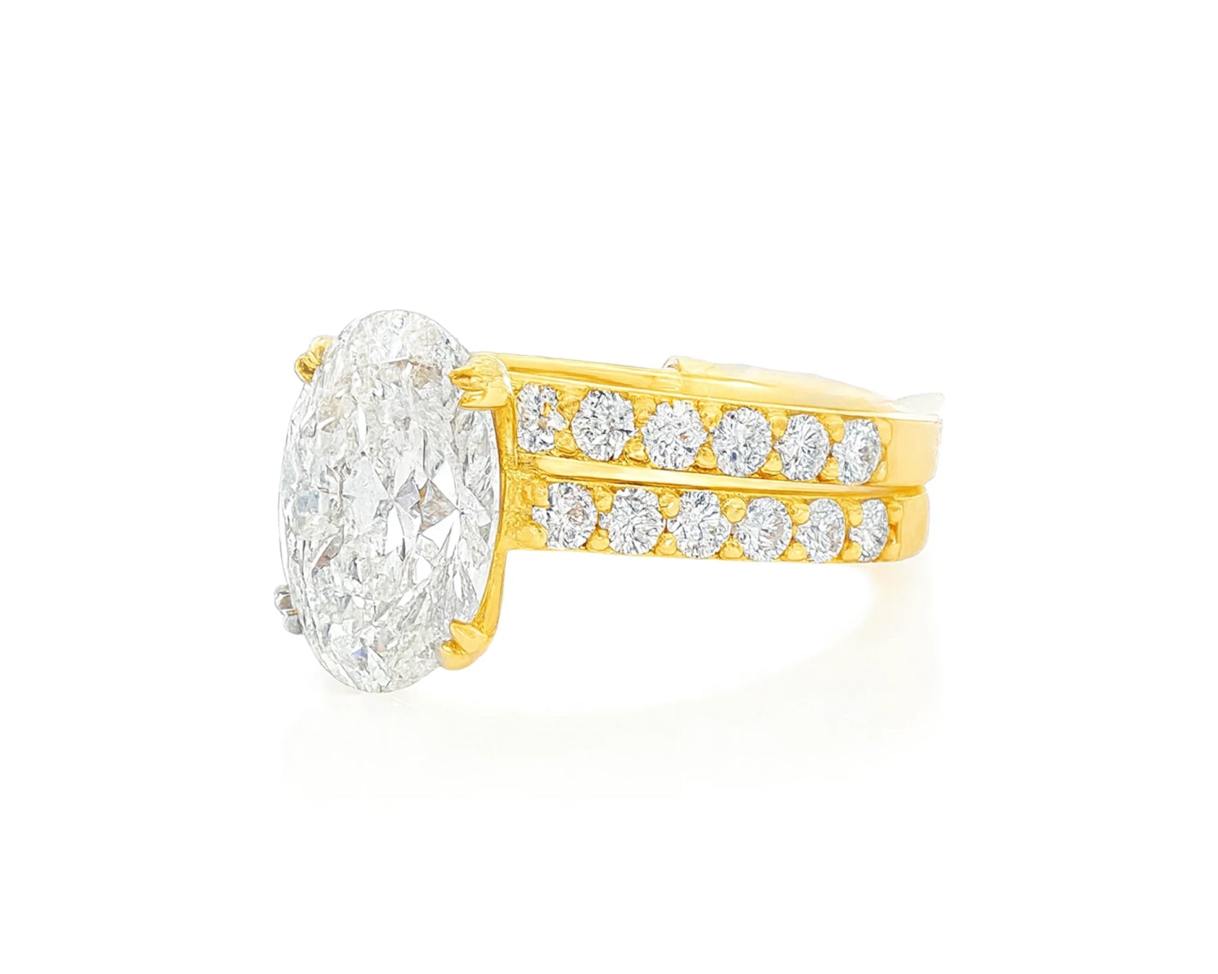 14K Oval Cut Pavé Diamond Engagement Ring Set 5.30 CT – lifestyle 2109