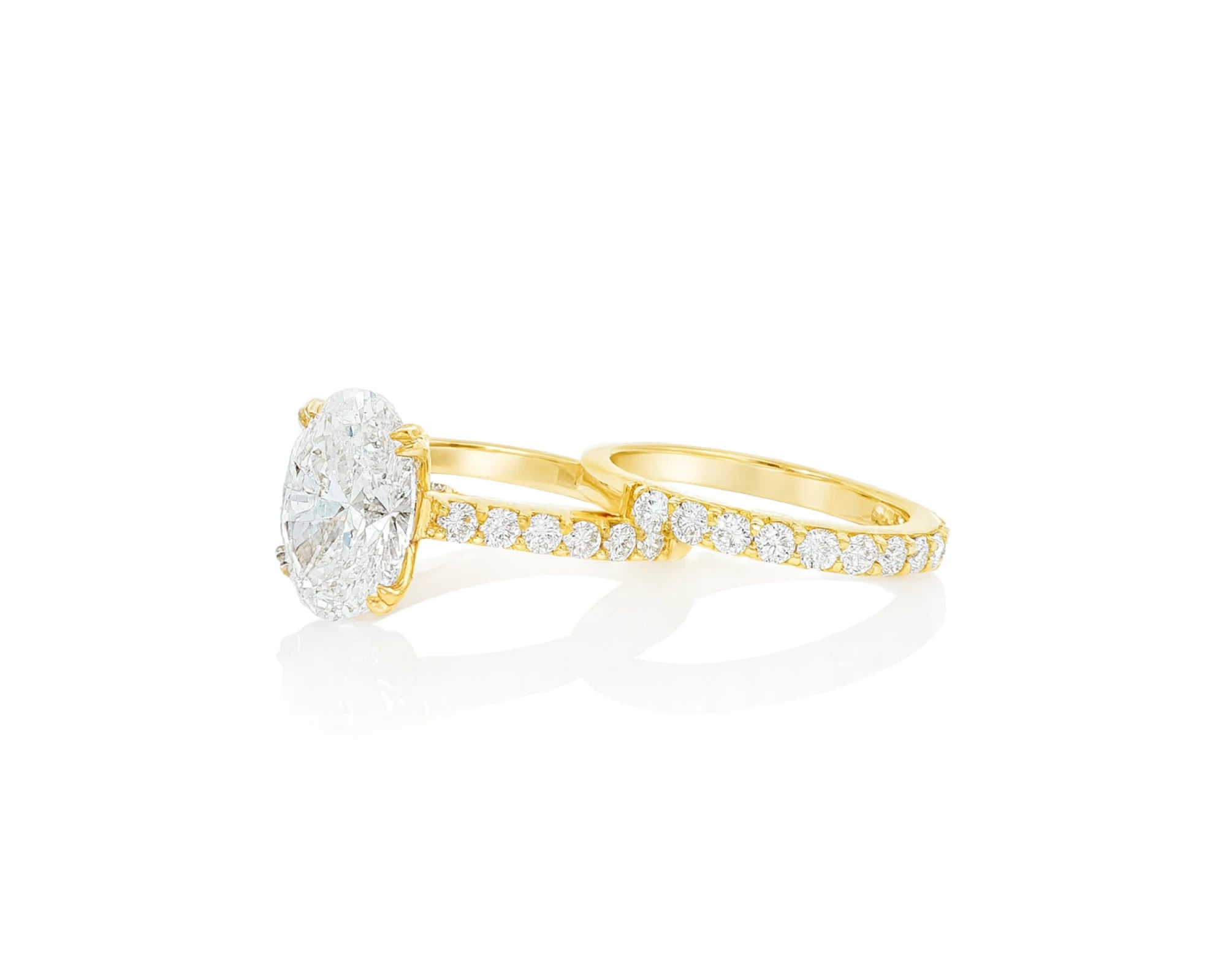 14K Oval Cut Pavé Diamond Engagement Ring Set 5.30 CT – lifestyle 2114