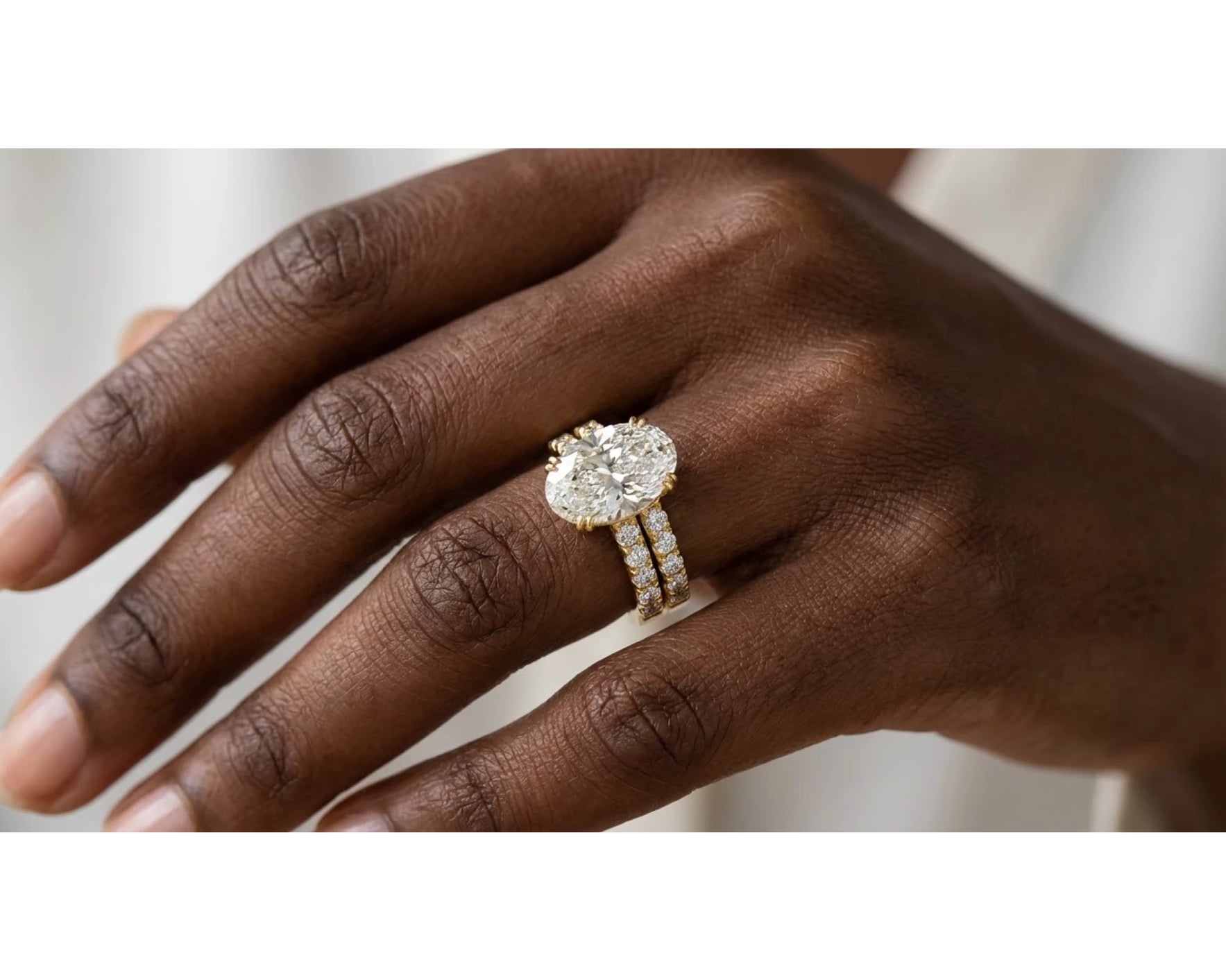 14K Oval Cut Pavé Diamond Engagement Ring Set 5.30 CT – view 2