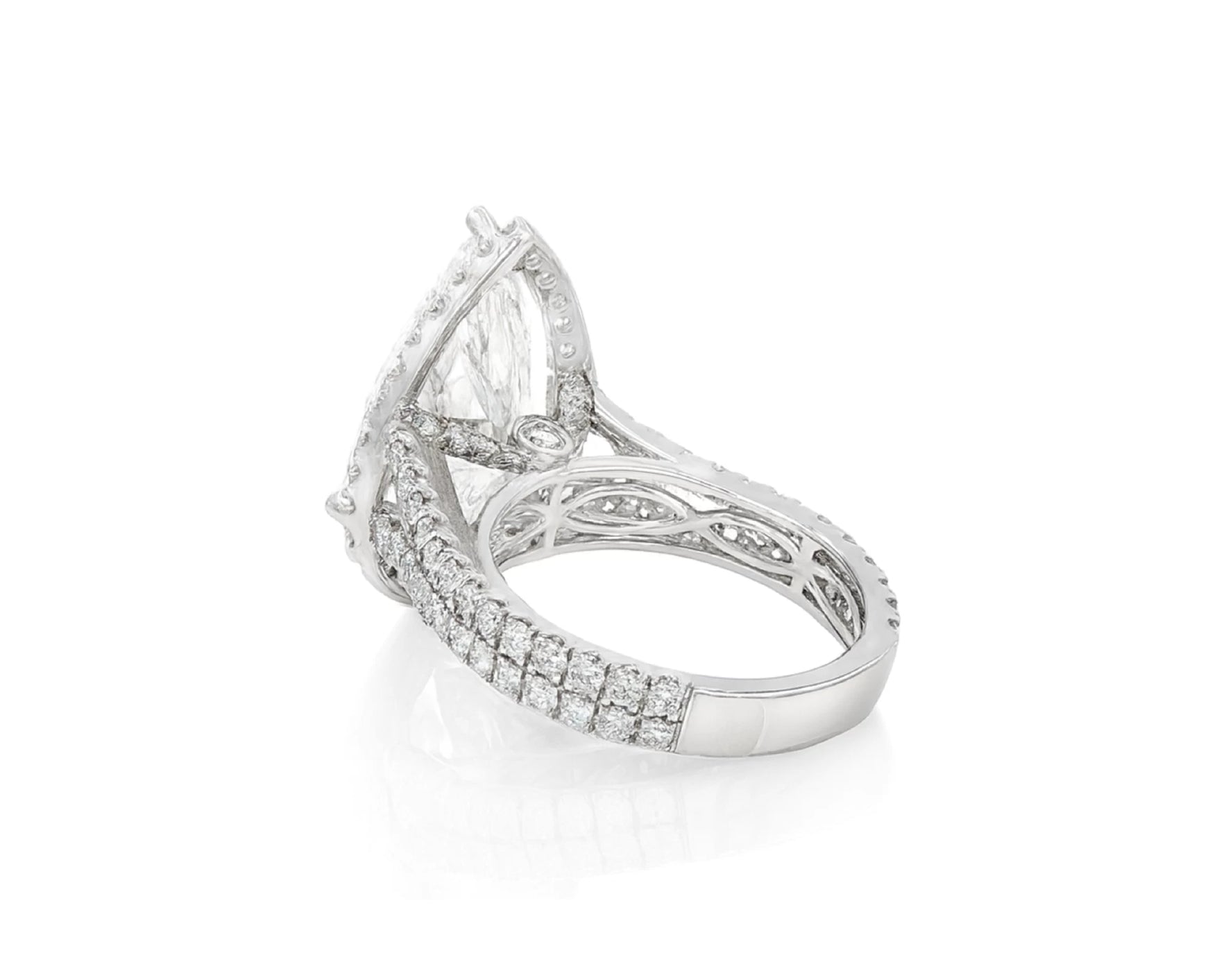 14k Pear Cut Halo Double-Row Micropavé Engagement Ring 8.60 CT – lifestyle 2432