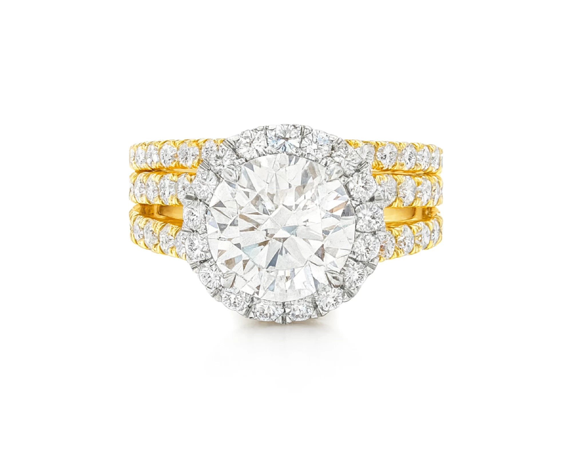 14k Round Cut Halo Diamond Engagement Ring Set 3.80 CT – lifestyle 2126