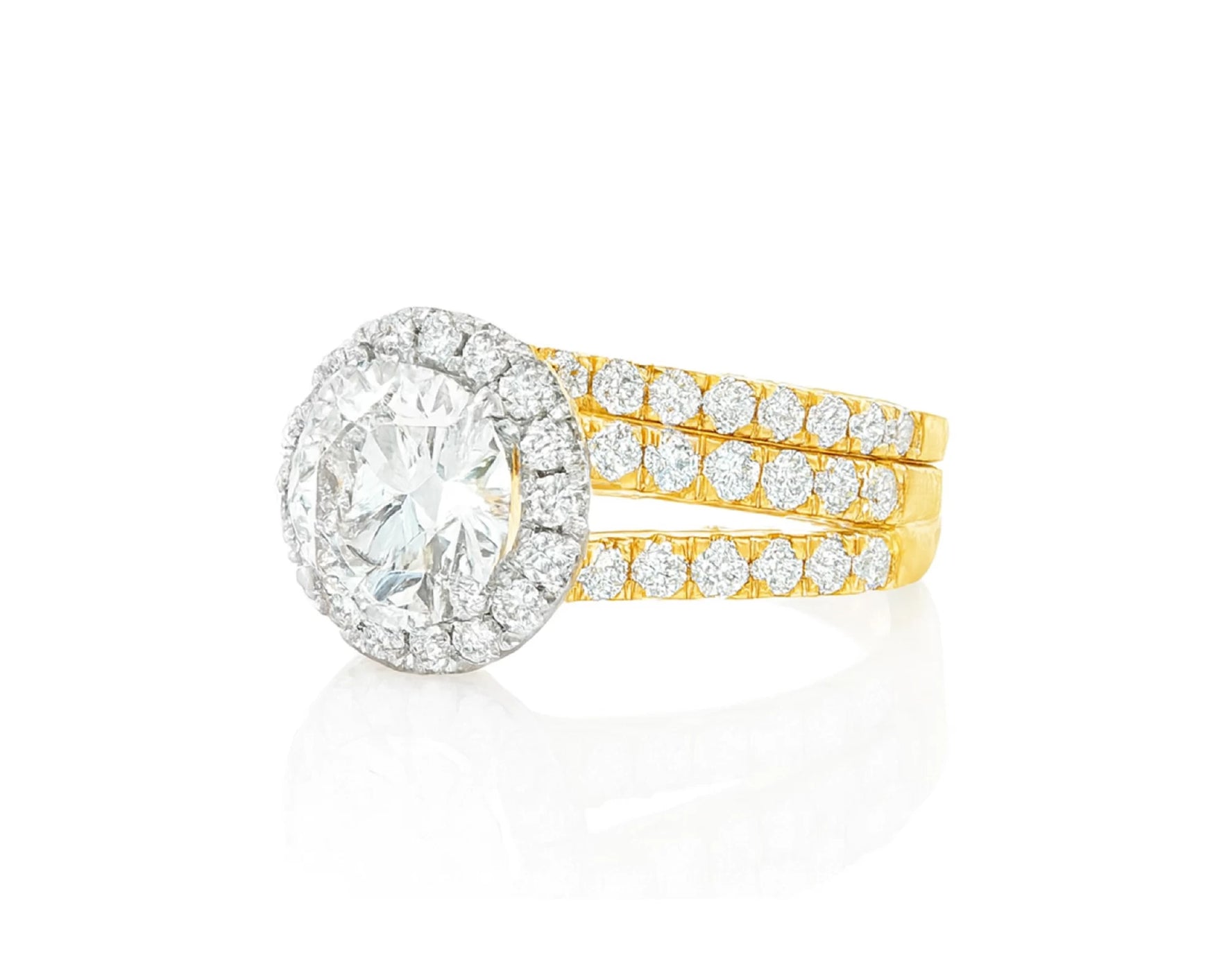 14k Round Cut Halo Diamond Engagement Ring Set 3.80 CT – lifestyle 2127