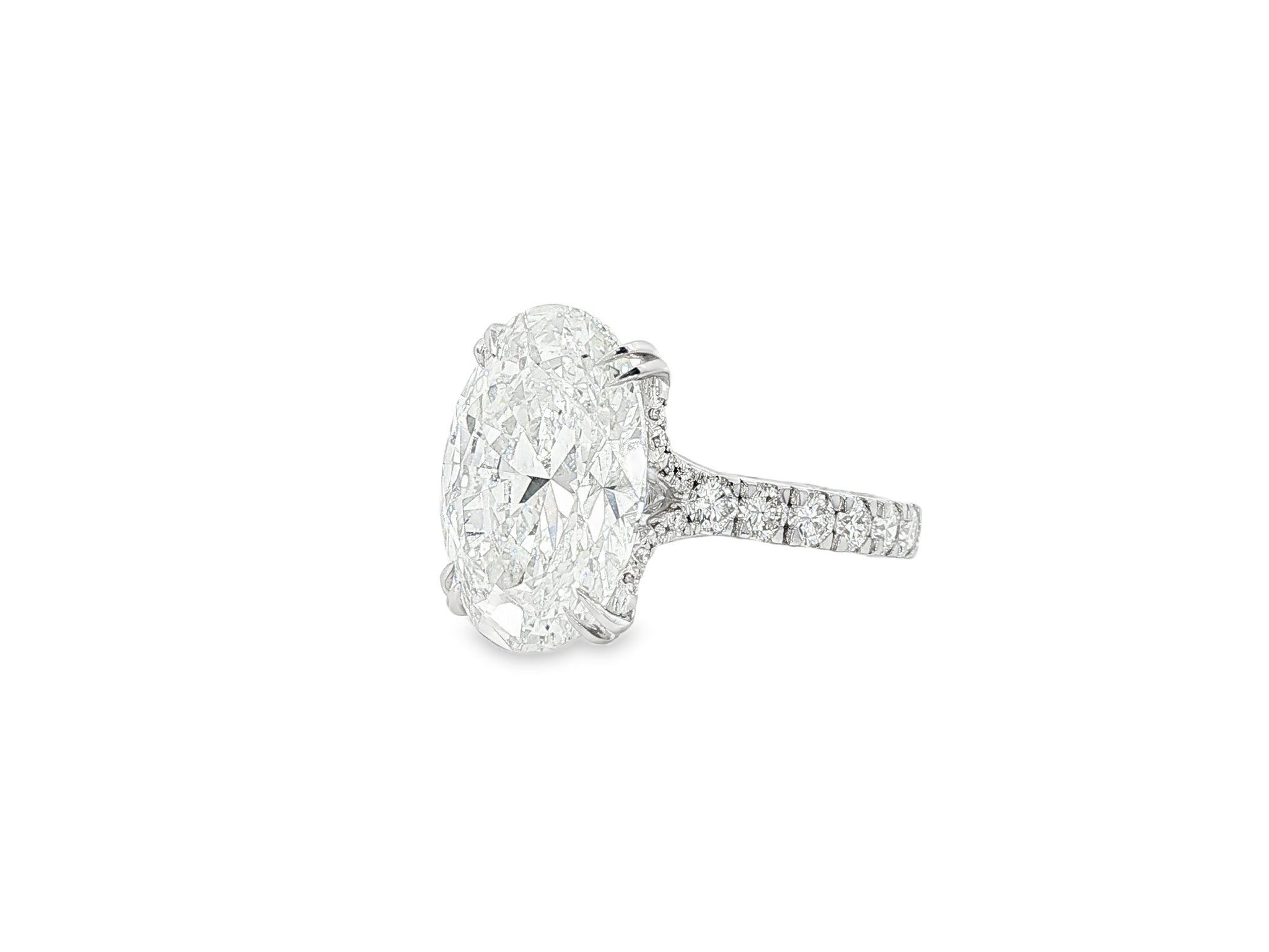 14k Gold Diamond Oval-Cut Solitaire Ring with Pavé Band 9.13 CT