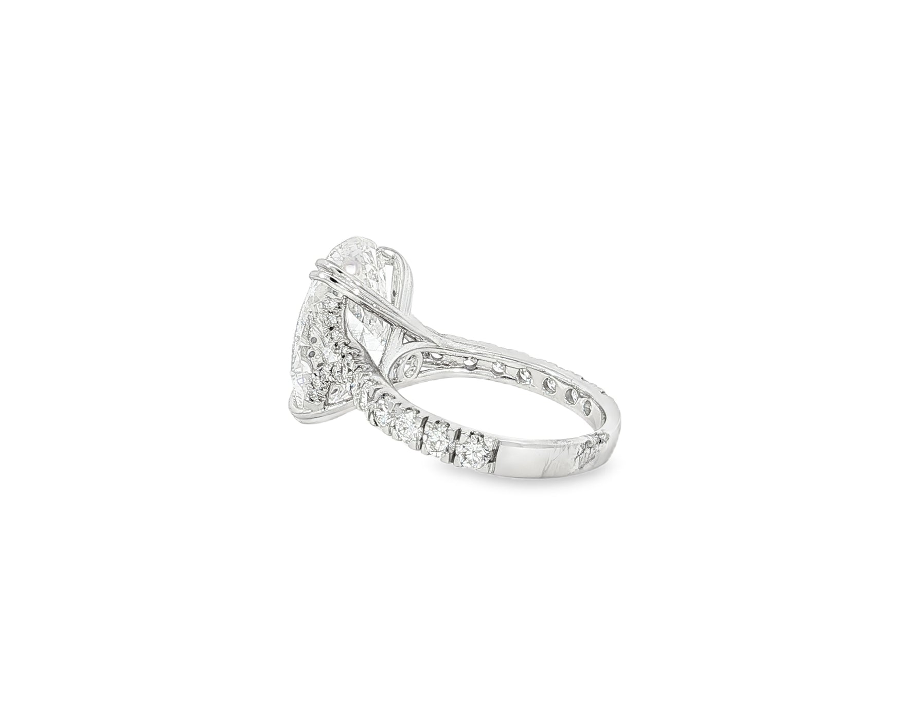 14k Gold Diamond Oval-Cut Solitaire Ring with Pavé Band 9.13 CT