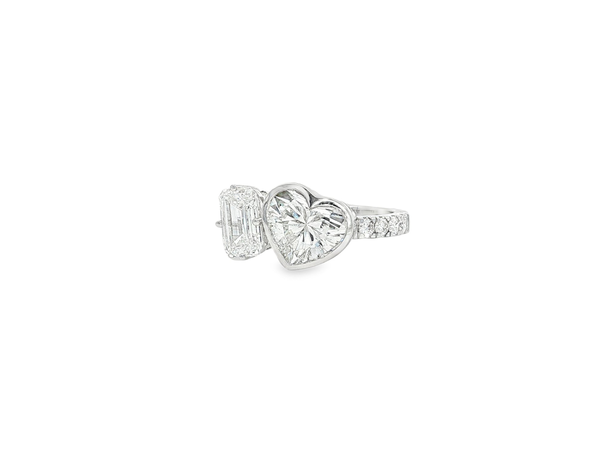 14k Gold Diamond Ring with Heart-Shaped & Emerald-Cut 3.0ct
