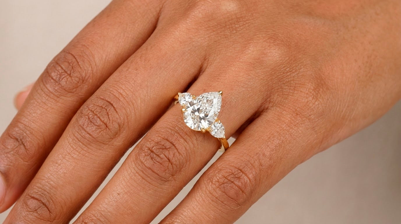 14k Gold Diamond Ring with Pear-Shaped Center & Side Accents 2.95ct