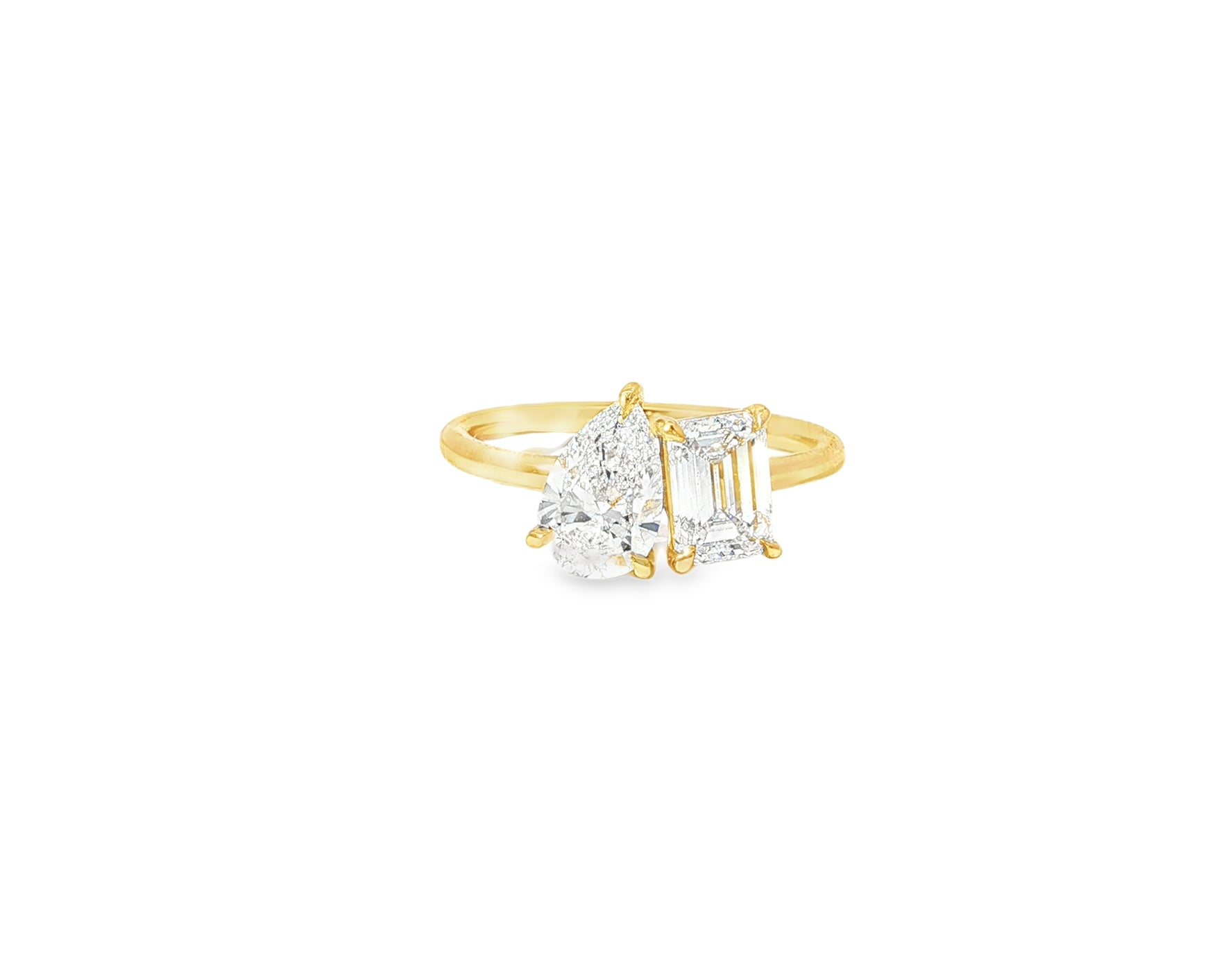 14k Gold Diamond Ring with Pear & Emerald-Cut Duo Design 2.00ct