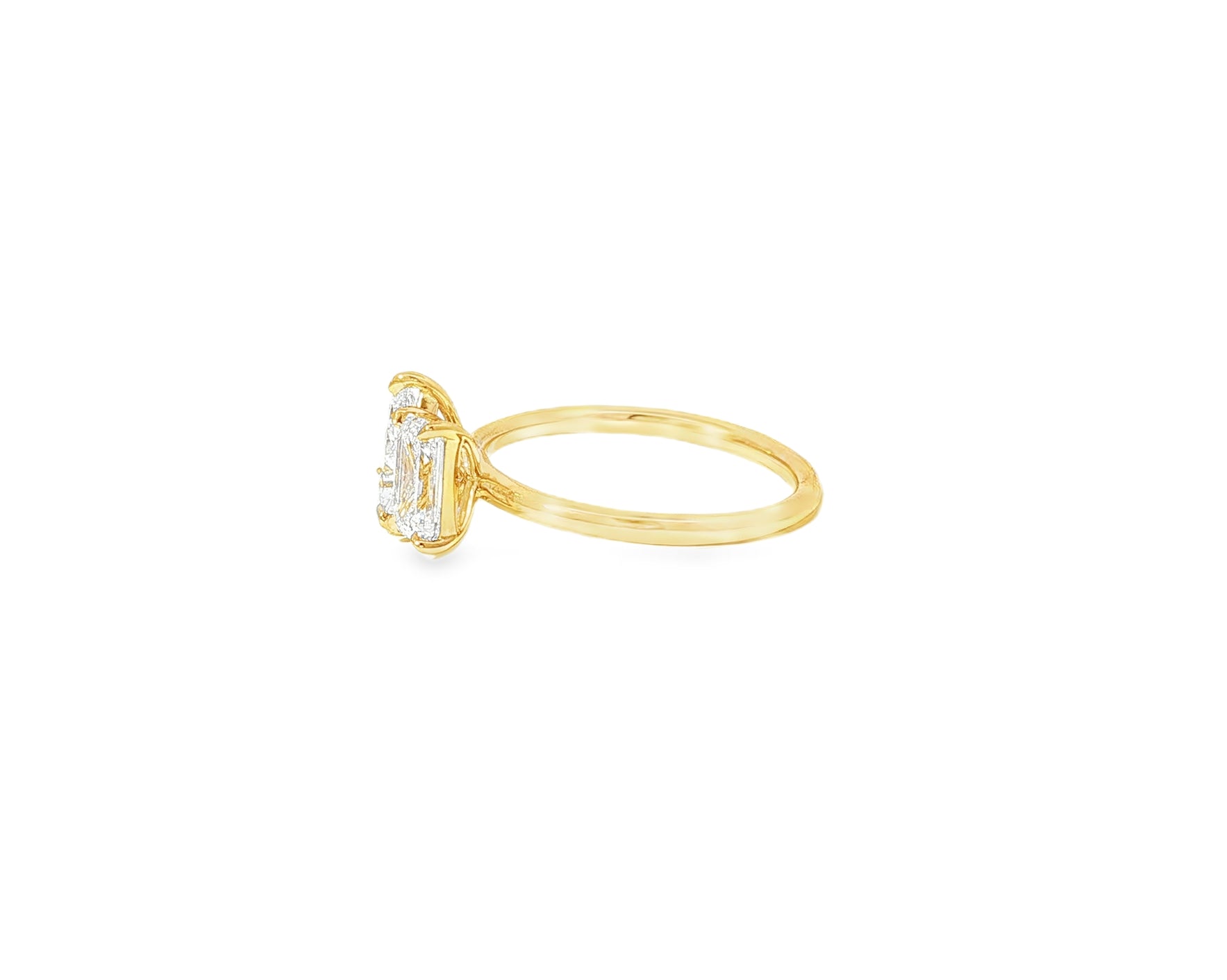 14k Gold Diamond Ring with Pear & Emerald-Cut Duo Design 2.00ct