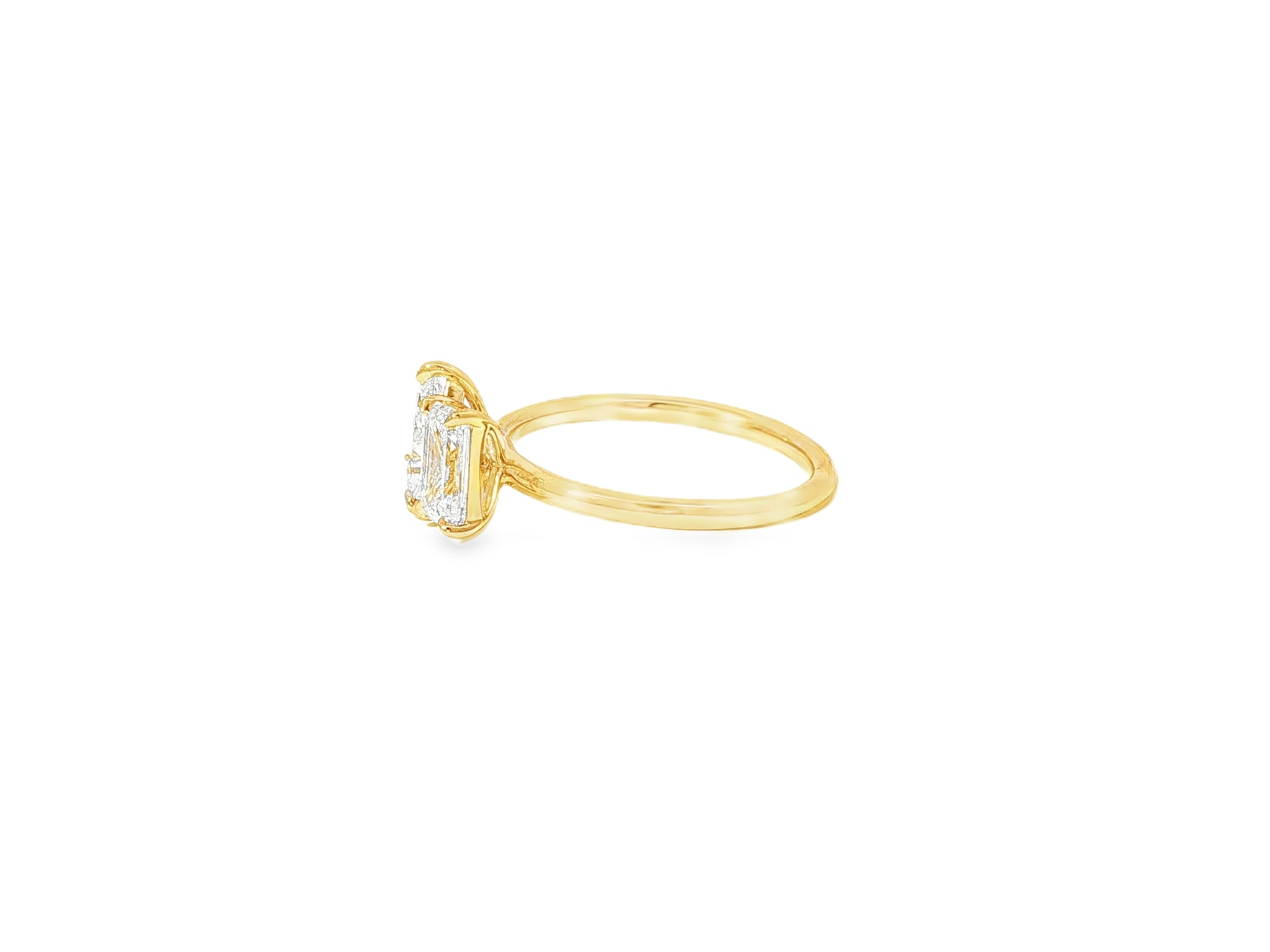 14k Gold Diamond Ring with Pear & Emerald-Cut Duo Design 2.00ct