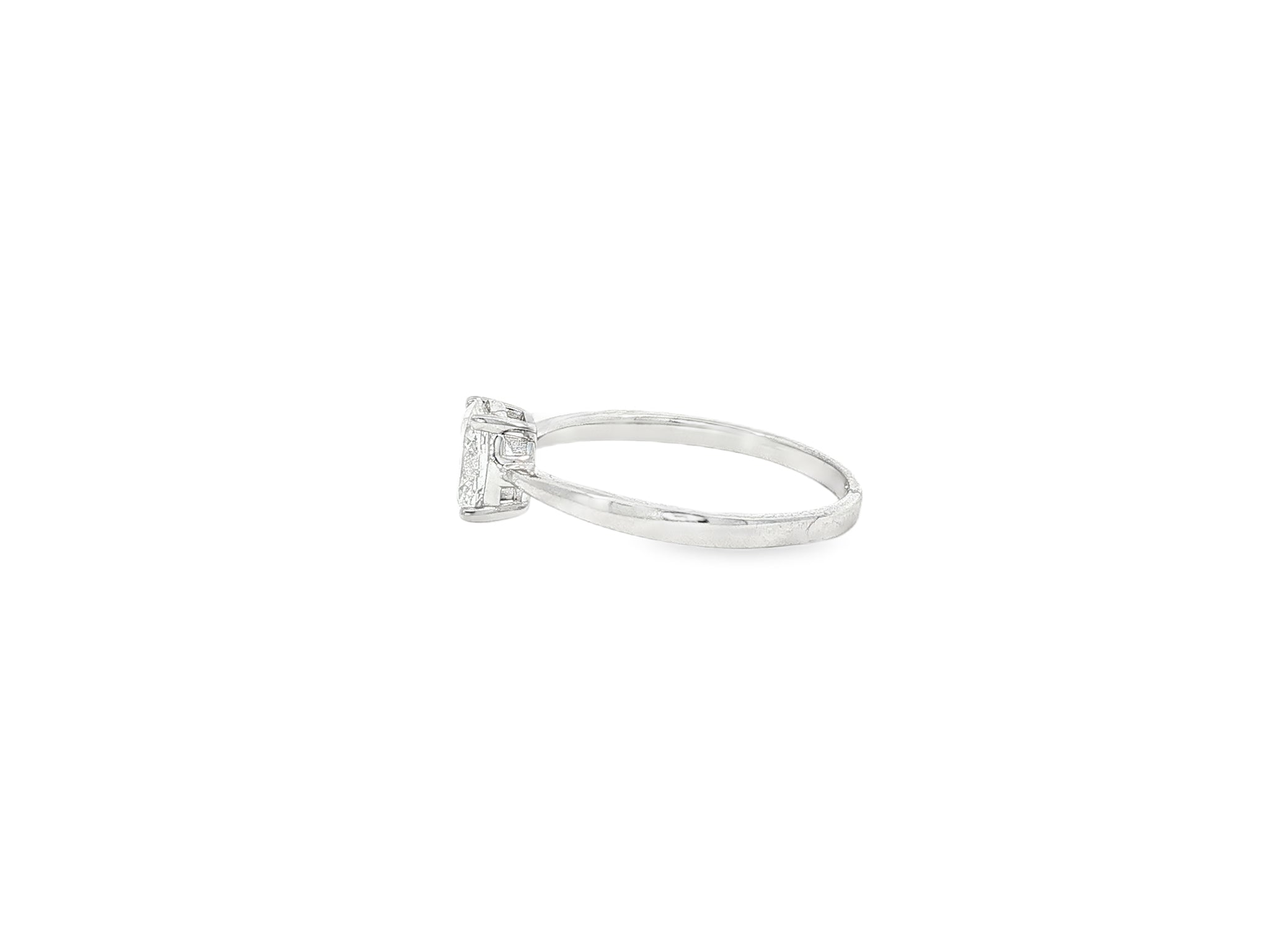 14k Gold Diamond Solitaire Ring with Oval-Cut Center Stone 0.60ct