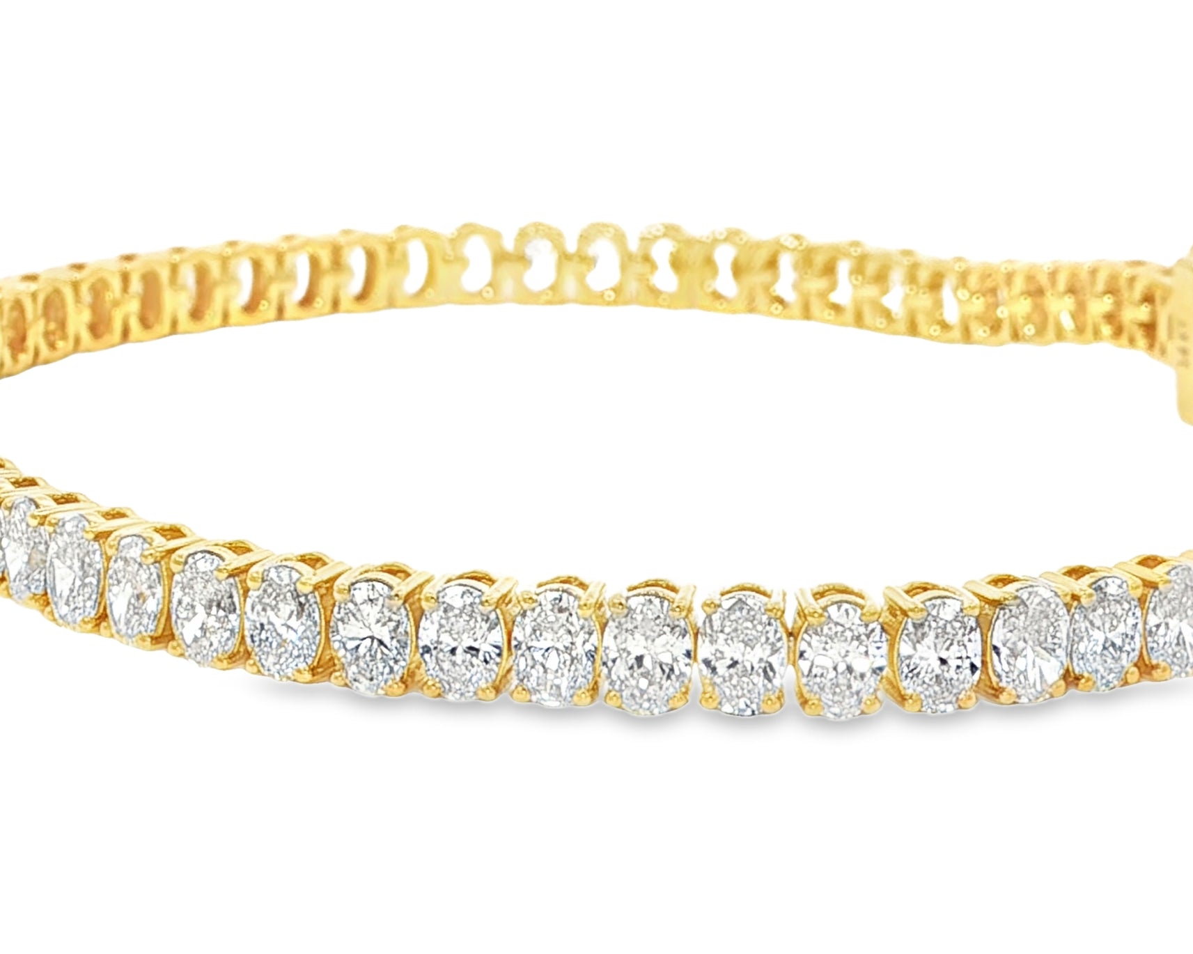 14k Gold Diamond Tennis Bracelet with Round-Cut Design 6.5ct