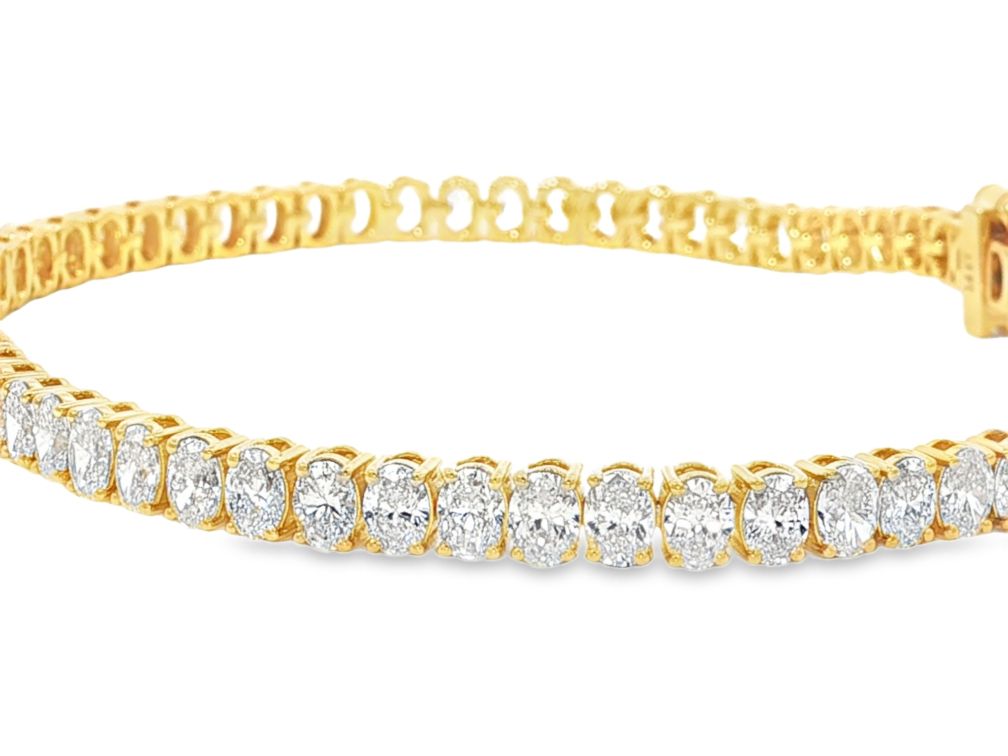 14k Gold Diamond Tennis Bracelet with Round-Cut Design 6.5ct