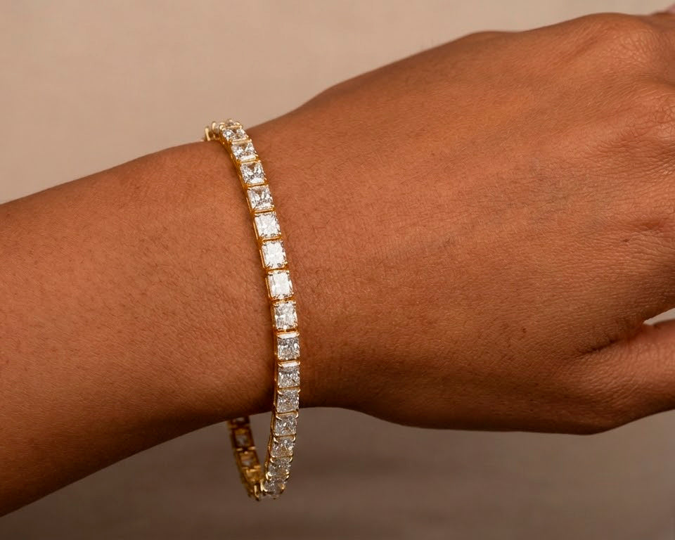 14k Gold Diamond Tennis Bracelet with Square Link Design 9.47ct