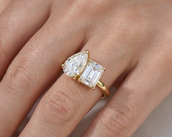 14k Gold Diamond Ring with Pear & Emerald-Cut Duo Design 2.00ct