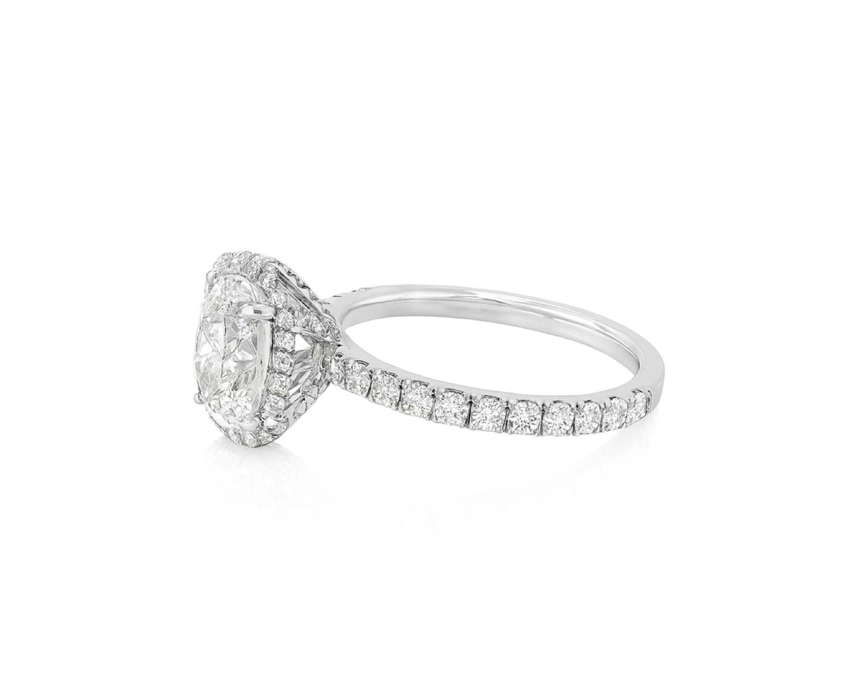 18k Emerald Cut Diamond Micropavé Seamless Band Engagement Ring 3.24ct – lifestyle 2240