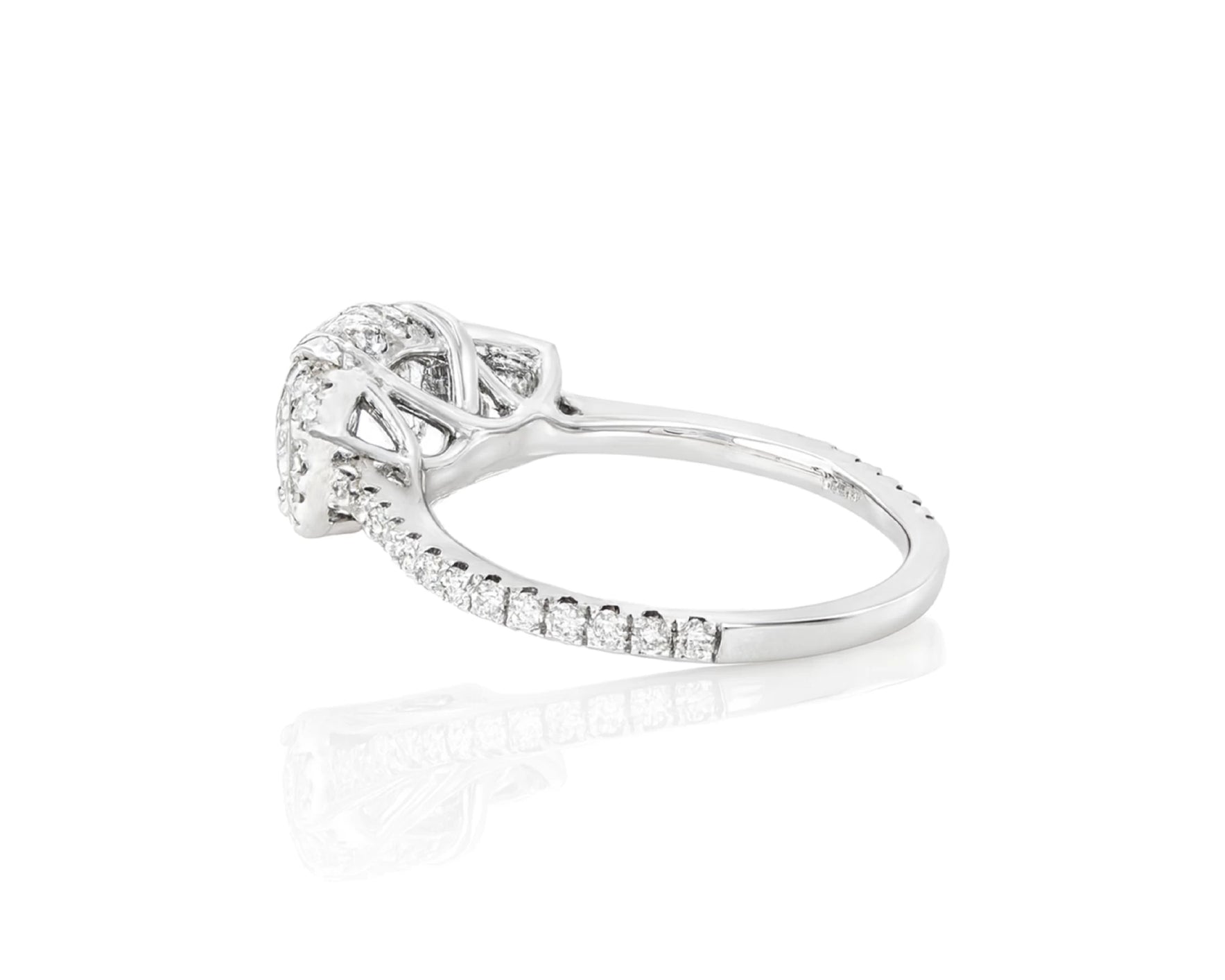 18k Round Cut Baguette Side Stone Diamond Engagement Ring 2.79 CT – lifestyle 2444