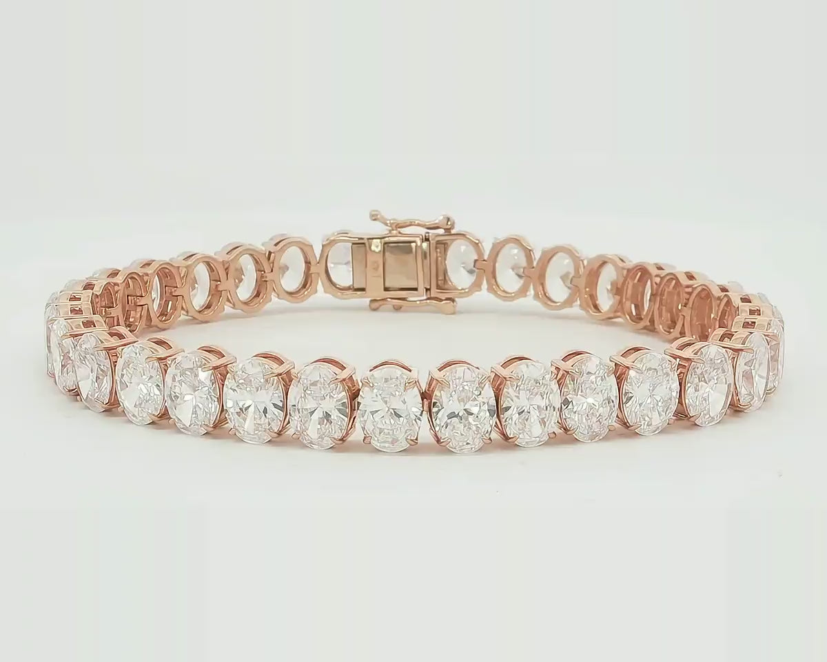 10K Gold Lab Diamond Oval Link Bracelet Elegant Design 29.27 CT – product video