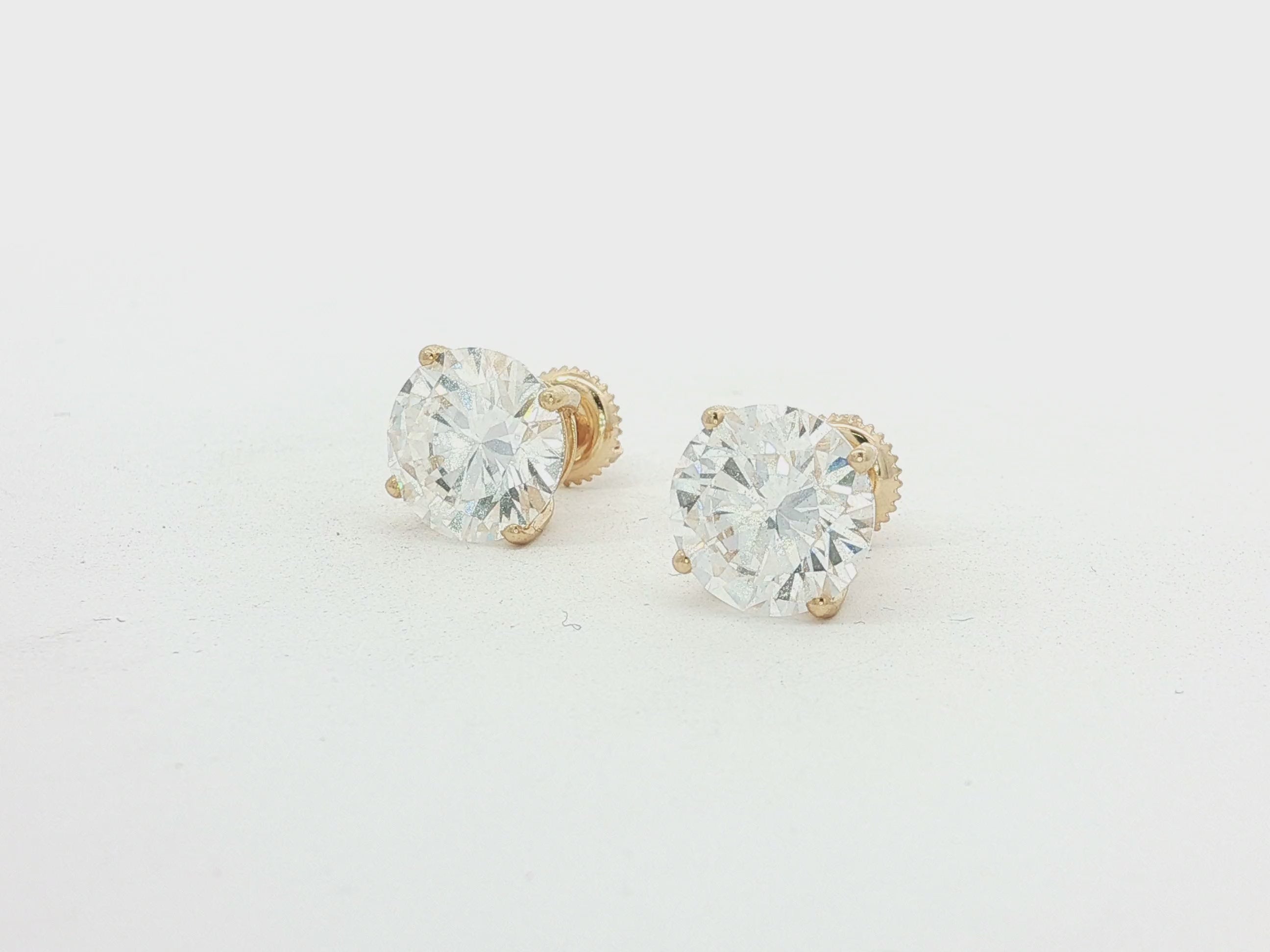 14k Gold Diamond Stud Earrings with Round-Cut Solitaire Design 2.96CT
