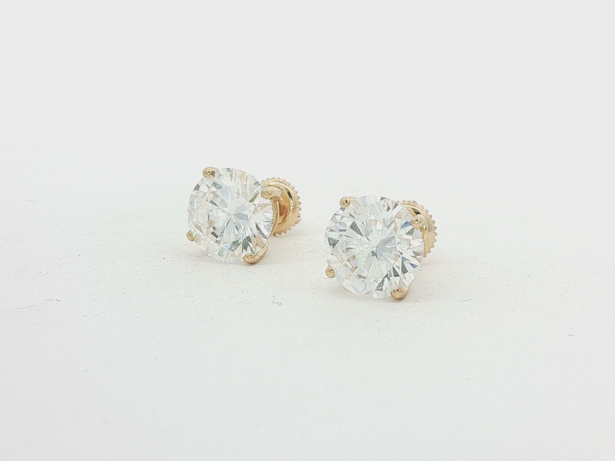 14k Gold Diamond Stud Earrings with Round-Cut Solitaire Design 2.96CT