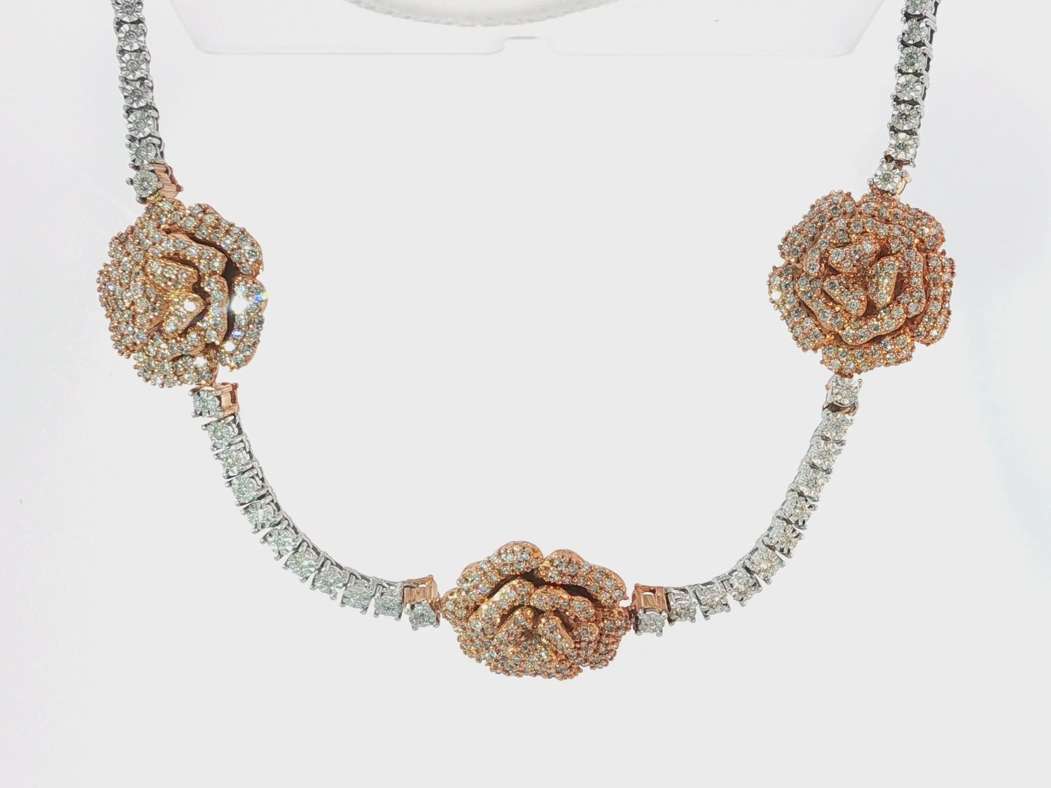 10k Gold Diamond Necklace with Rose Floral Round-Cut Design 2.75ct