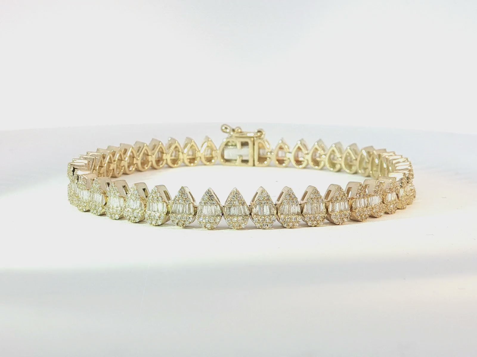 10k Gold Diamond Bracelet with Pear-Shape Baguette & Round Accents 2.15ct
