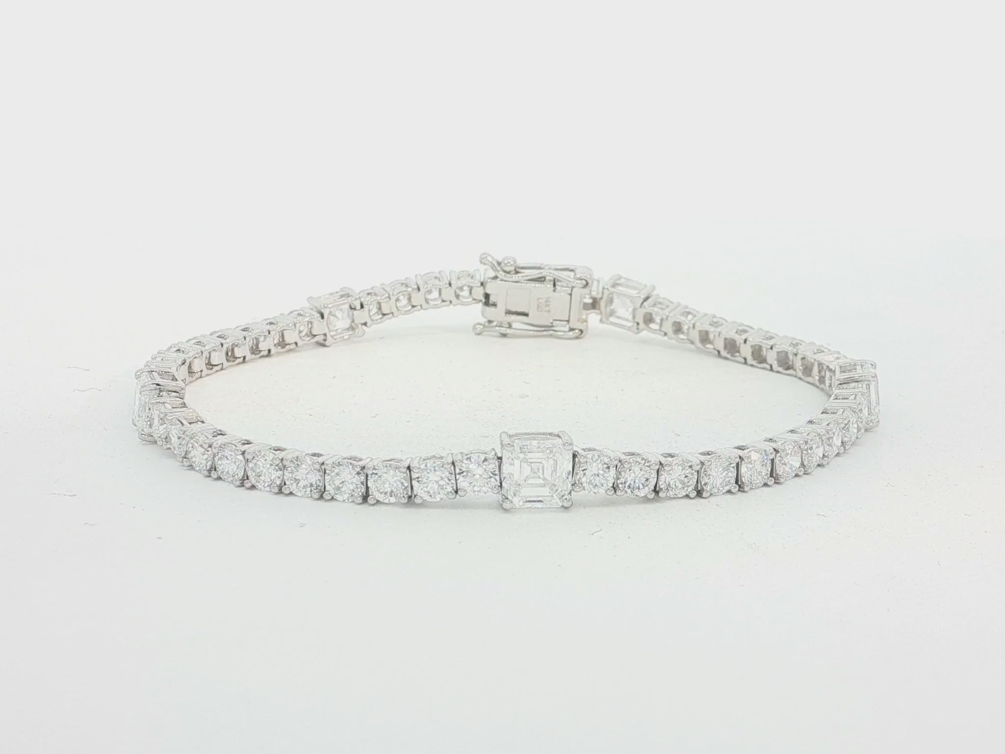 14K Round Cut Tennis Bracelet with Center Stone 11.48ct
