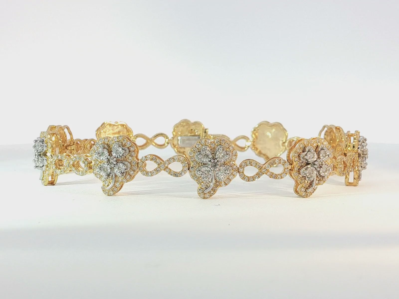 10k Gold Diamond Bracelet with Clover Round-Cut & Infinity-Link Design 1.54ct