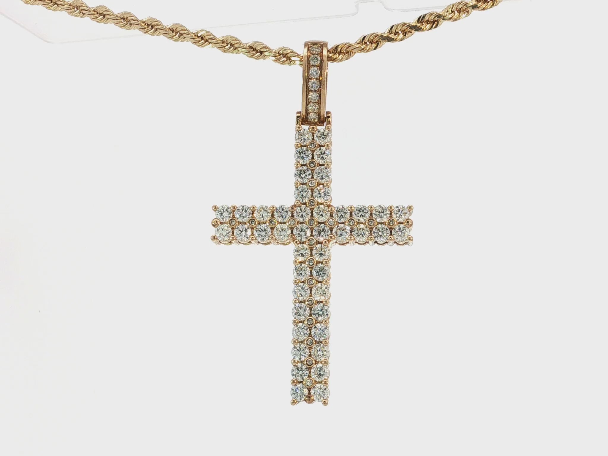 10k Gold Diamond Cross Pendant with Round-Cut Design 3.85ct