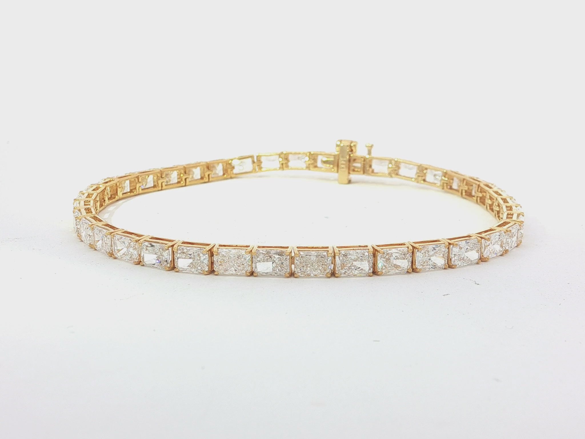 14k Gold Diamond Tennis Bracelet with Square Link Design 9.47ct