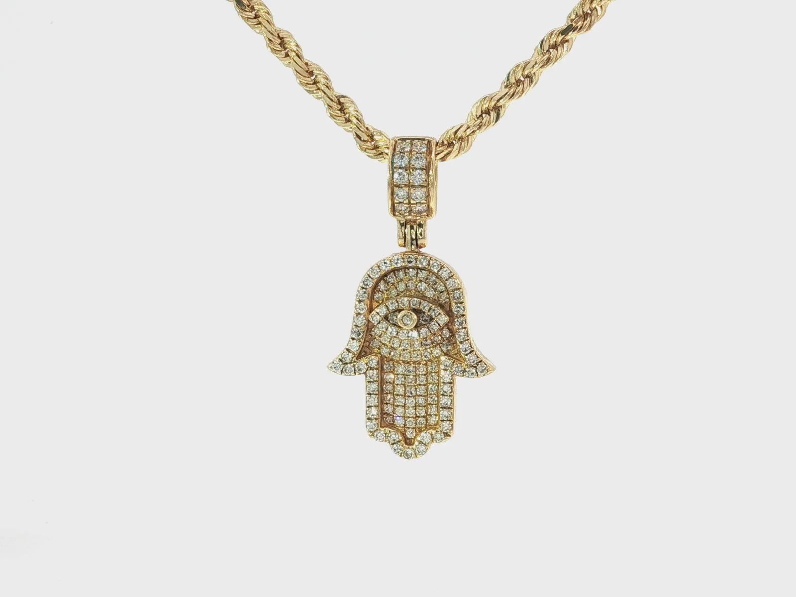 14k Gold Diamond Hamsa Hand Pendant with Round-Cut Design 0.90ct