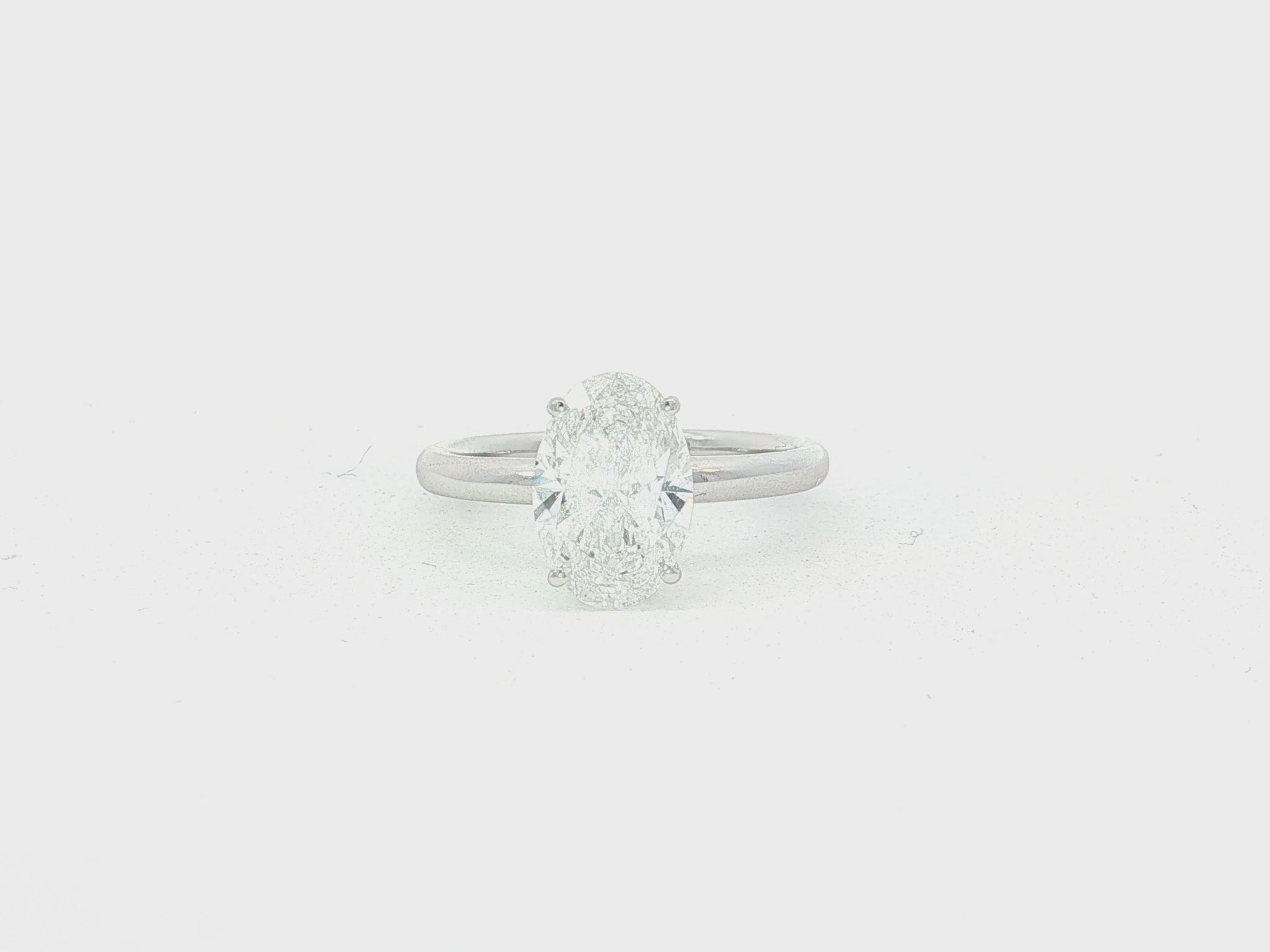 14k Gold Diamond Engagement Ring with Certified Oval-Cut Solitaire Design 2.01ct