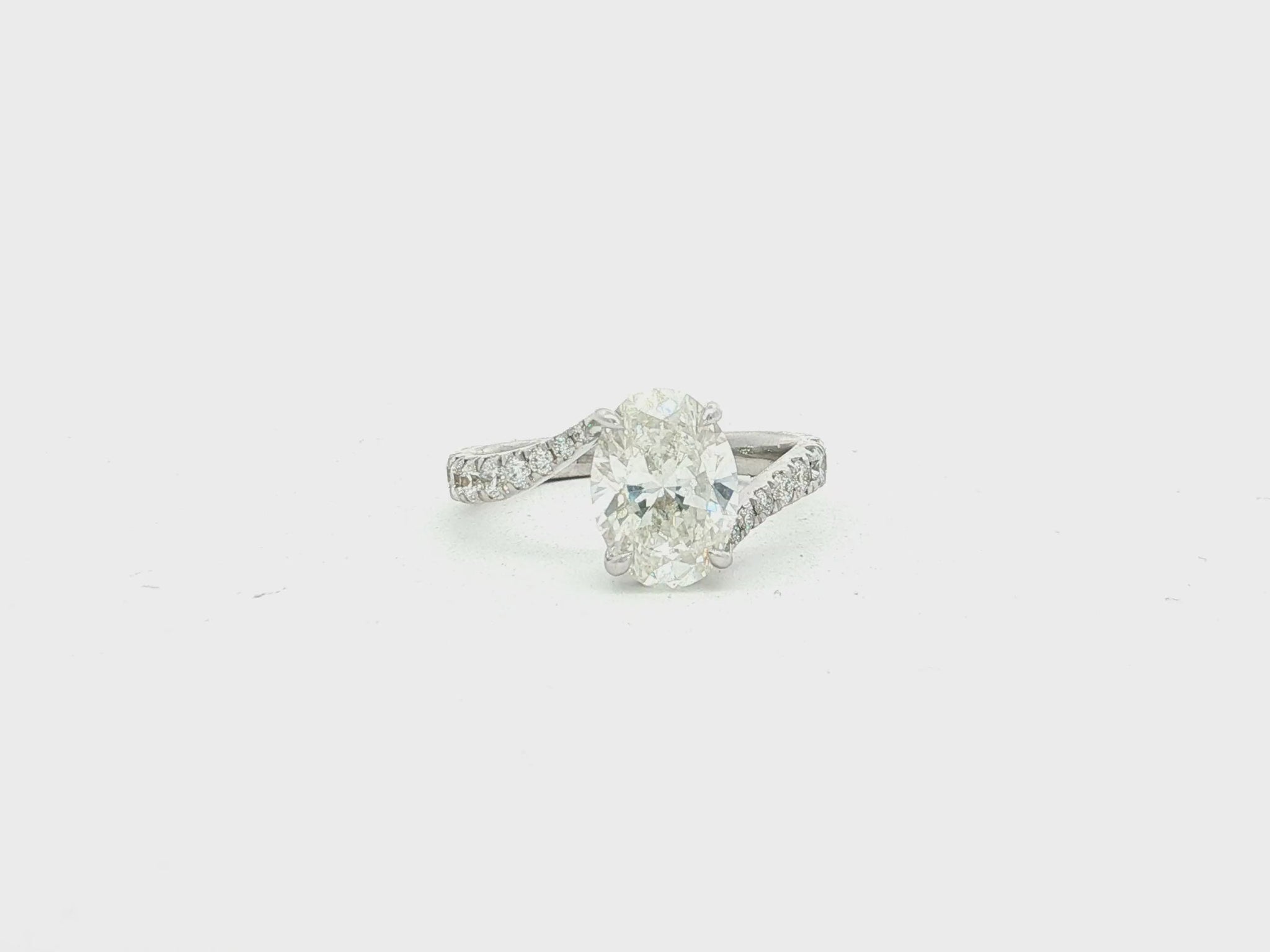 14k Gold Diamond Engagement Ring Oval-Cut Center & Twisted Pavé Band 2.60ct