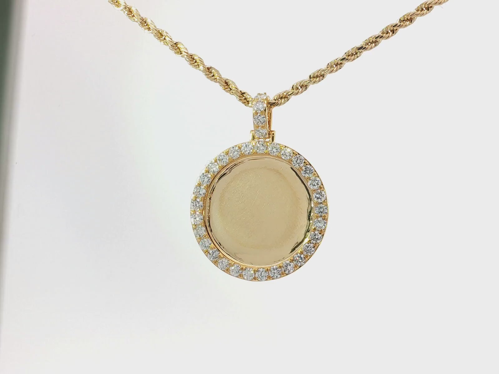 10k Circle Memory Charm Pendant with Round-Cut Halo 1.58ct